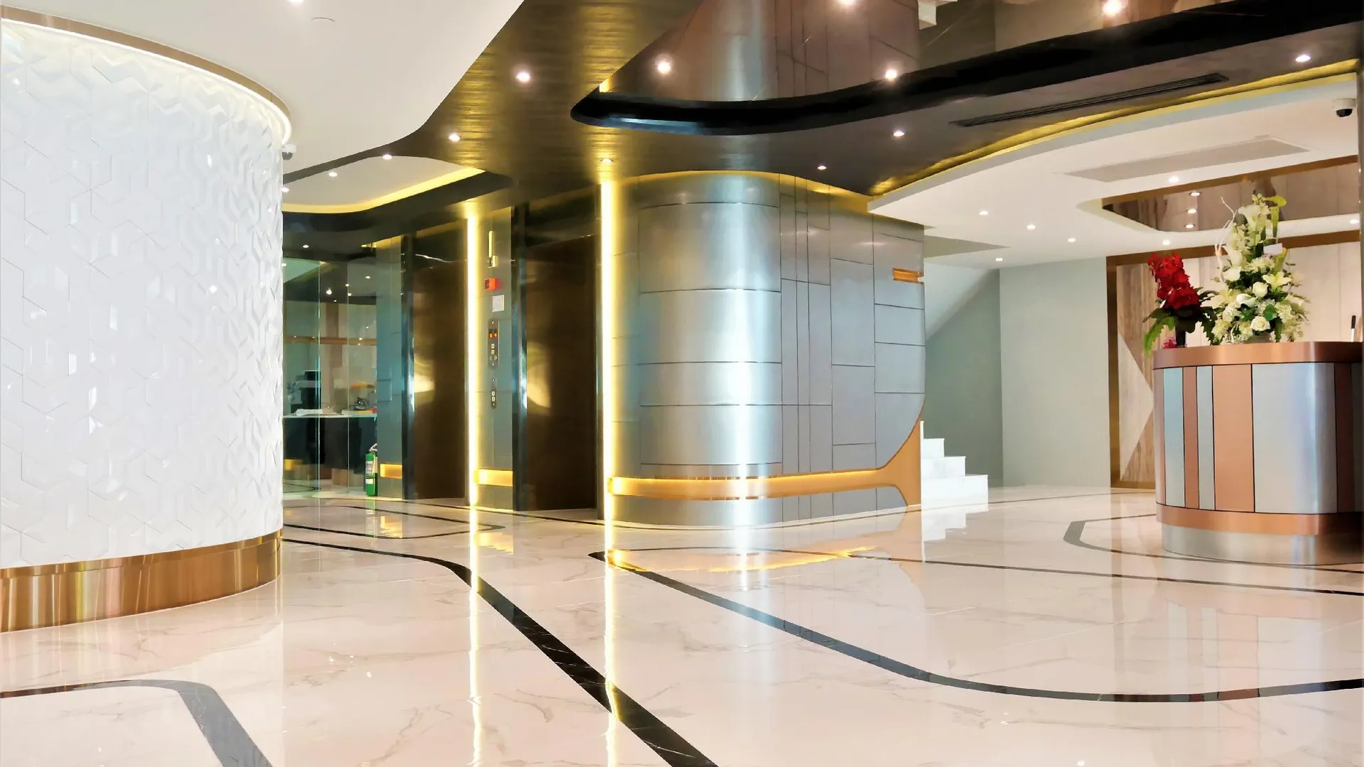 방콕 퍼스트 프라이드 호텔 방콕 3성급 호텔 로비