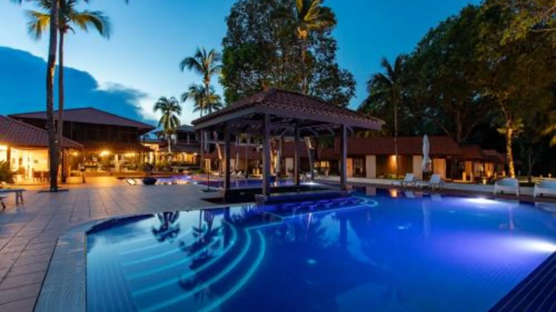 쿠안탄 아데나 비치 리조트 3성급 호텔 객실