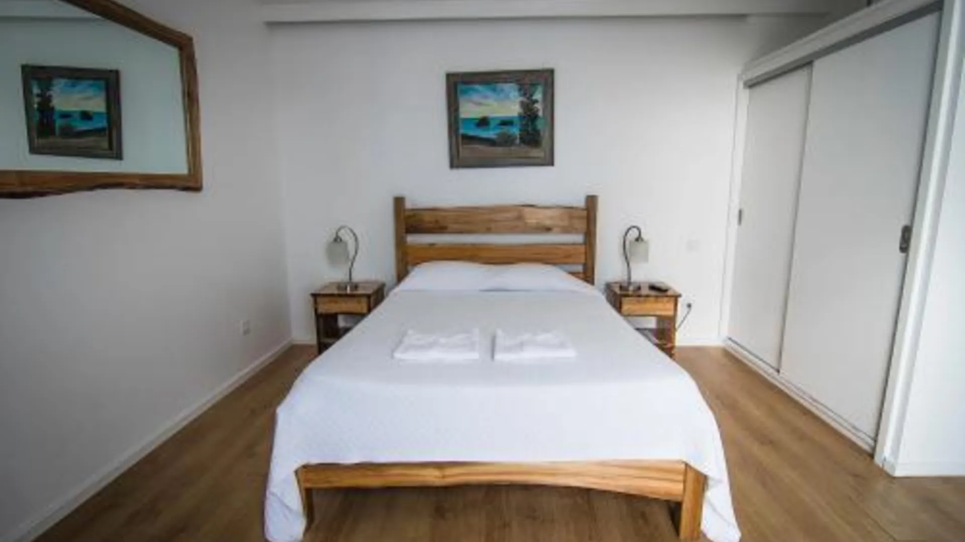 앙그라 두 에루이스무 Costa & Isaias Apartamentos 3성급 호텔 스위트룸