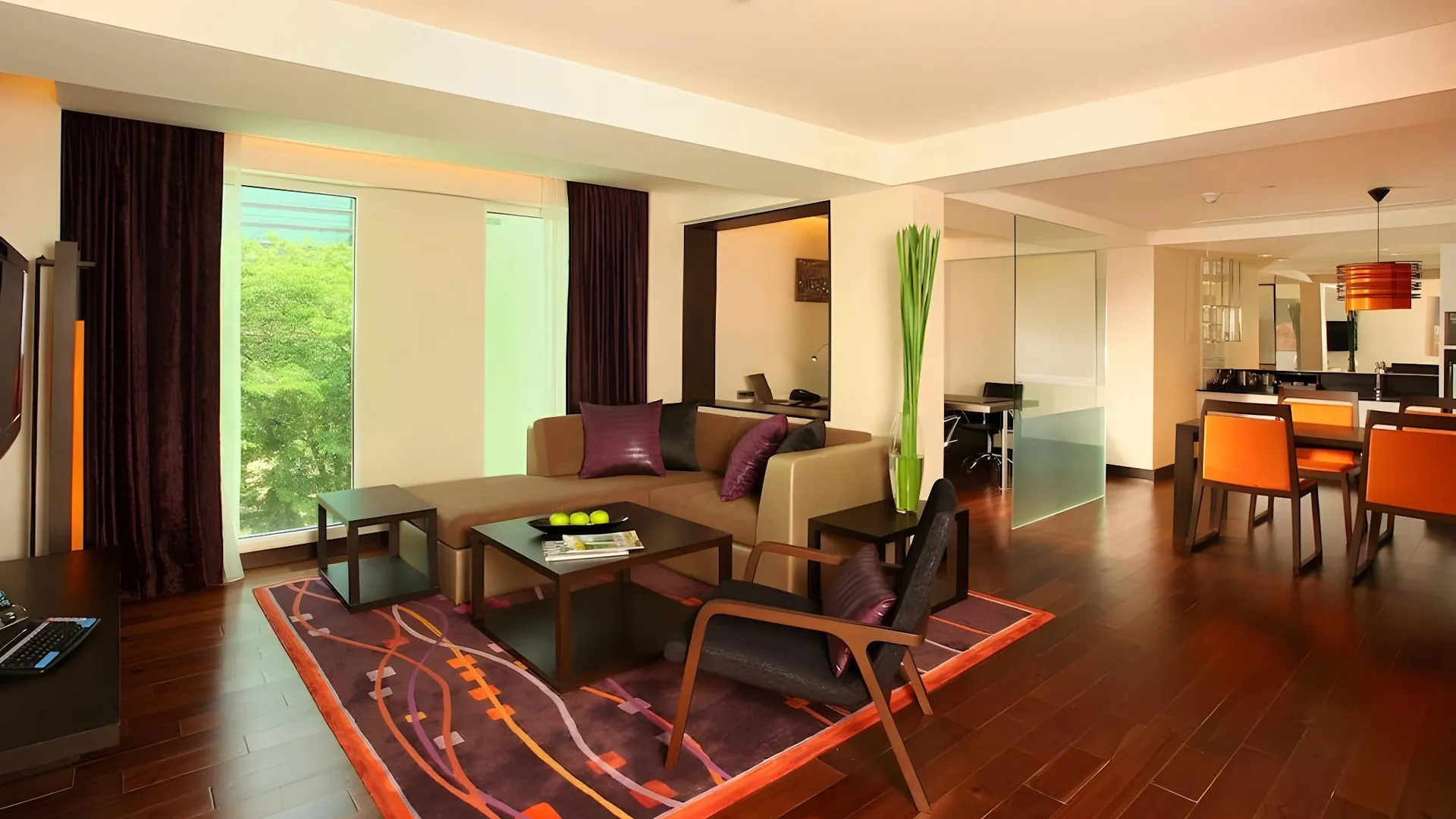 방콕 래디슨 스위트 방콕 수쿰빗 4성급 호텔 스위트룸