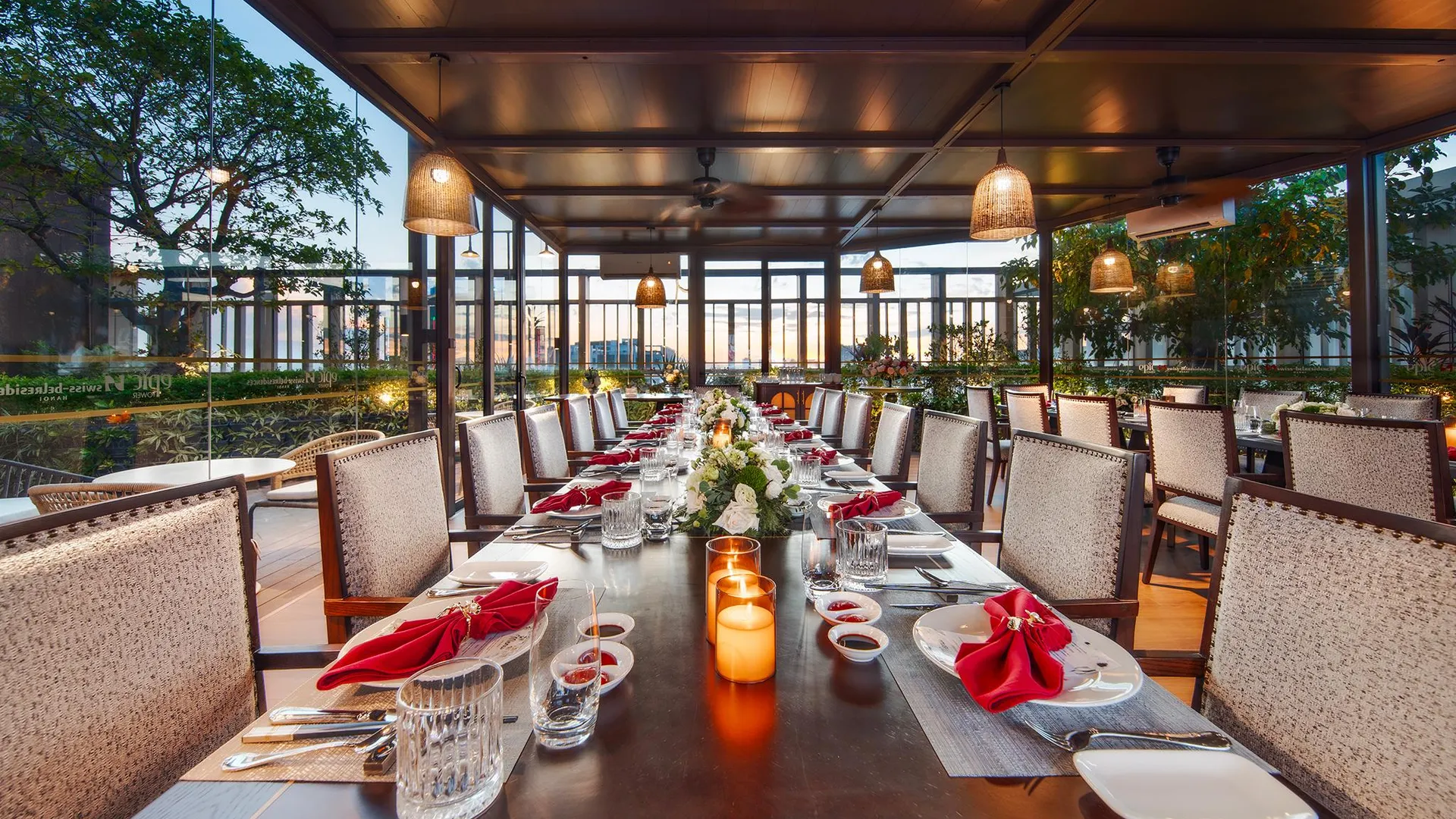 하노이 에픽 타워 스위스-벨레지던스 하노이 5성급 호텔 외관