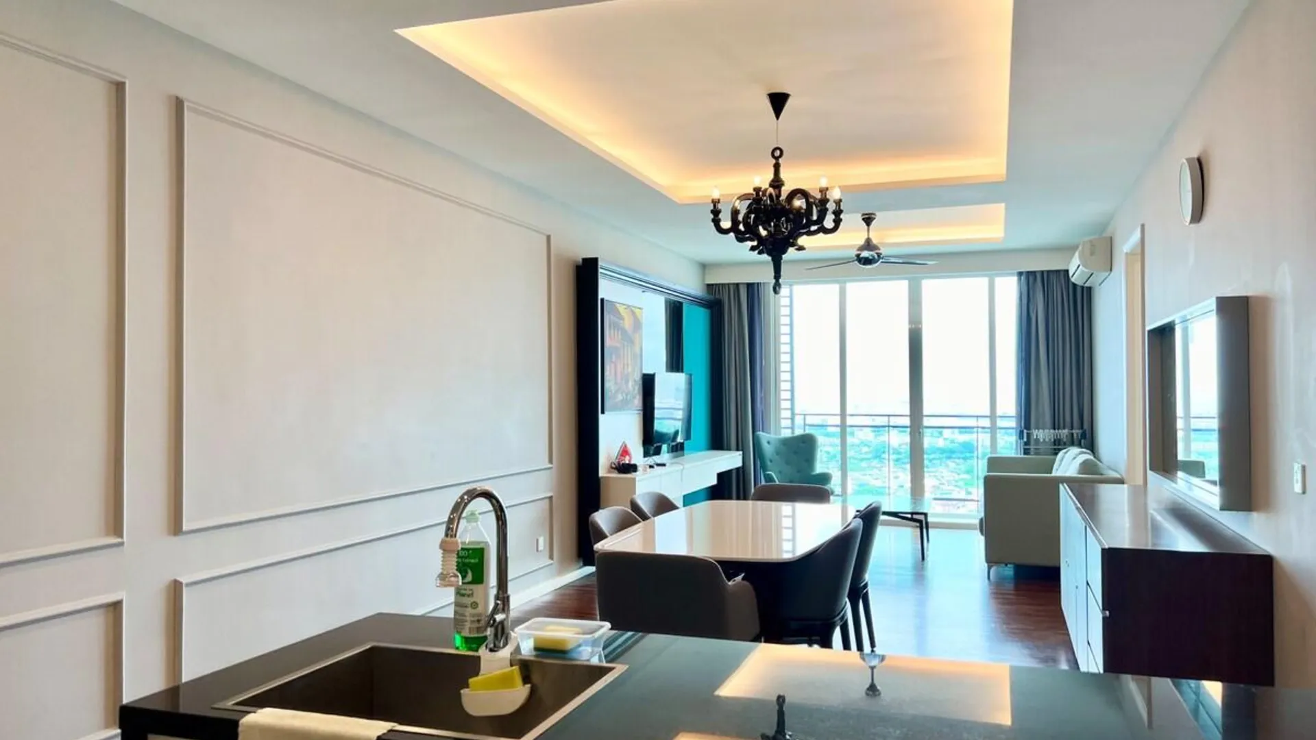 말라카 존커의 아파트먼트 (800m², 침실 3개, 프라이빗 욕실 2개) 3성급 게스트하우스 로비