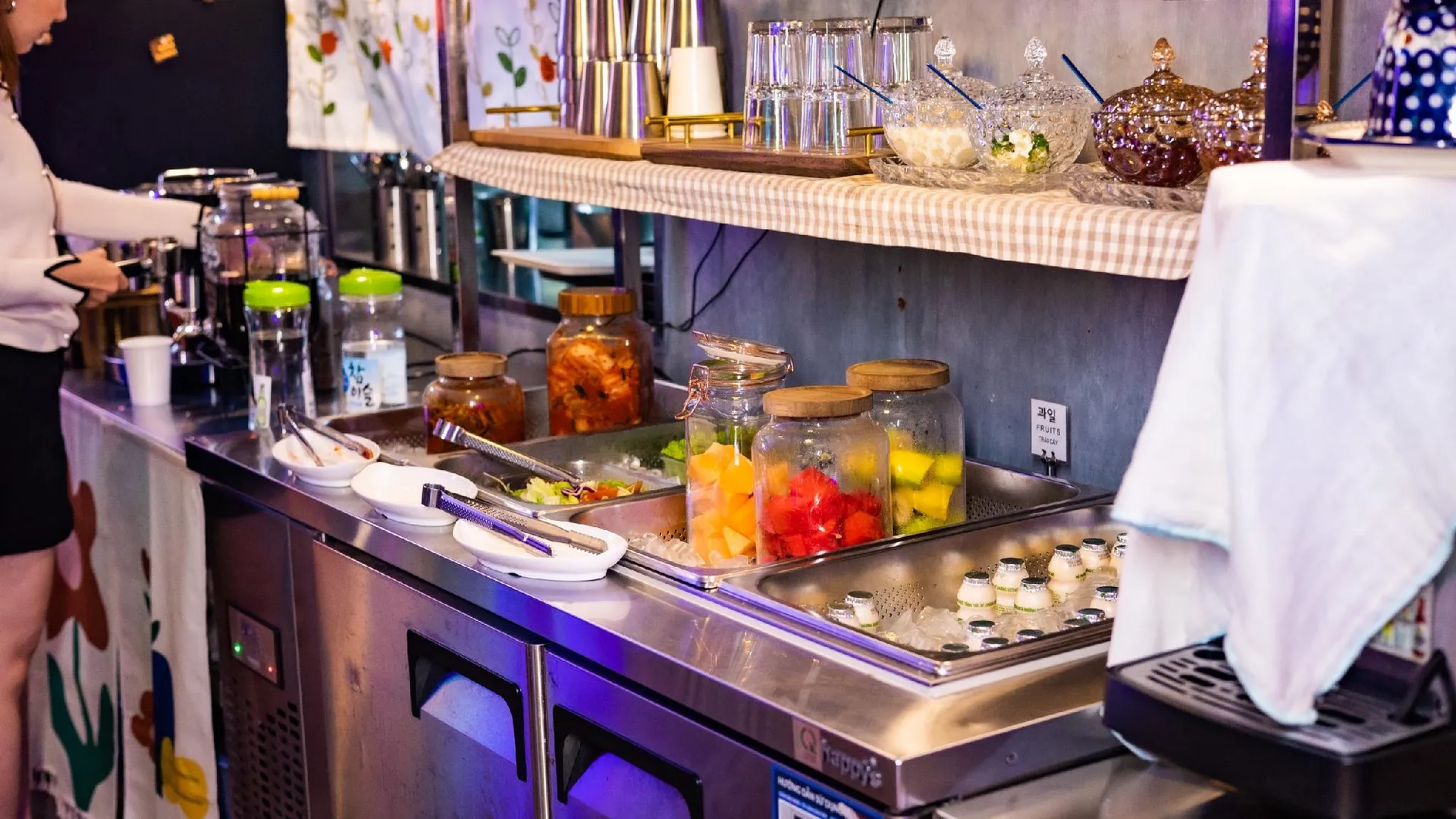 호치민 더 스타 호텔 2 - 푸미흥 호치민 - 코리안 뷔페 조식 2성급 호텔 부대시설