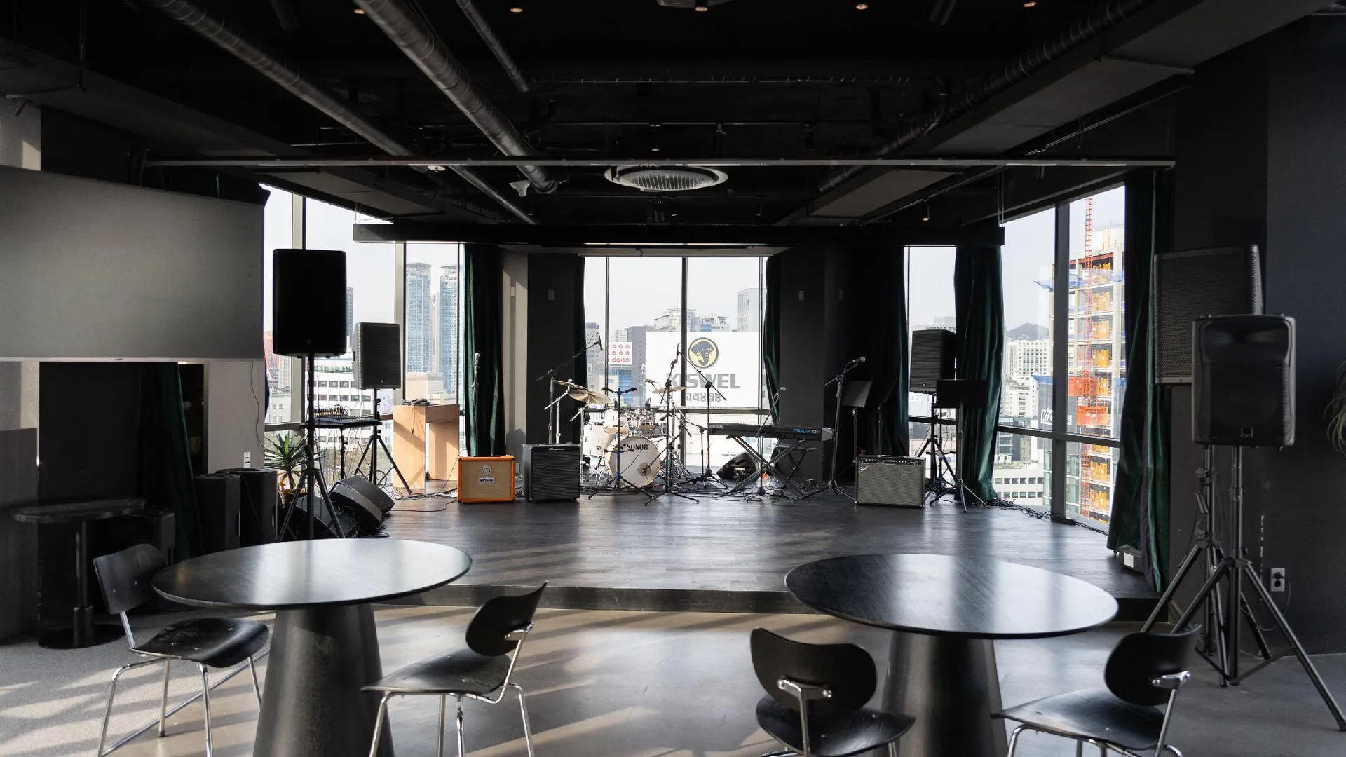 서울 홈즈 레드 명동 4성급 호텔 외관