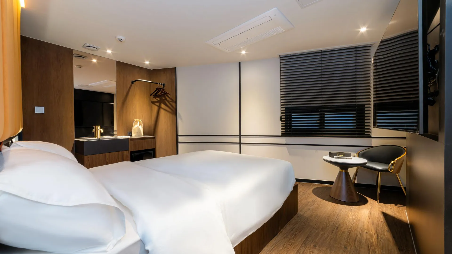 서울 구월 호텔 종로 2성급 호텔 스위트룸