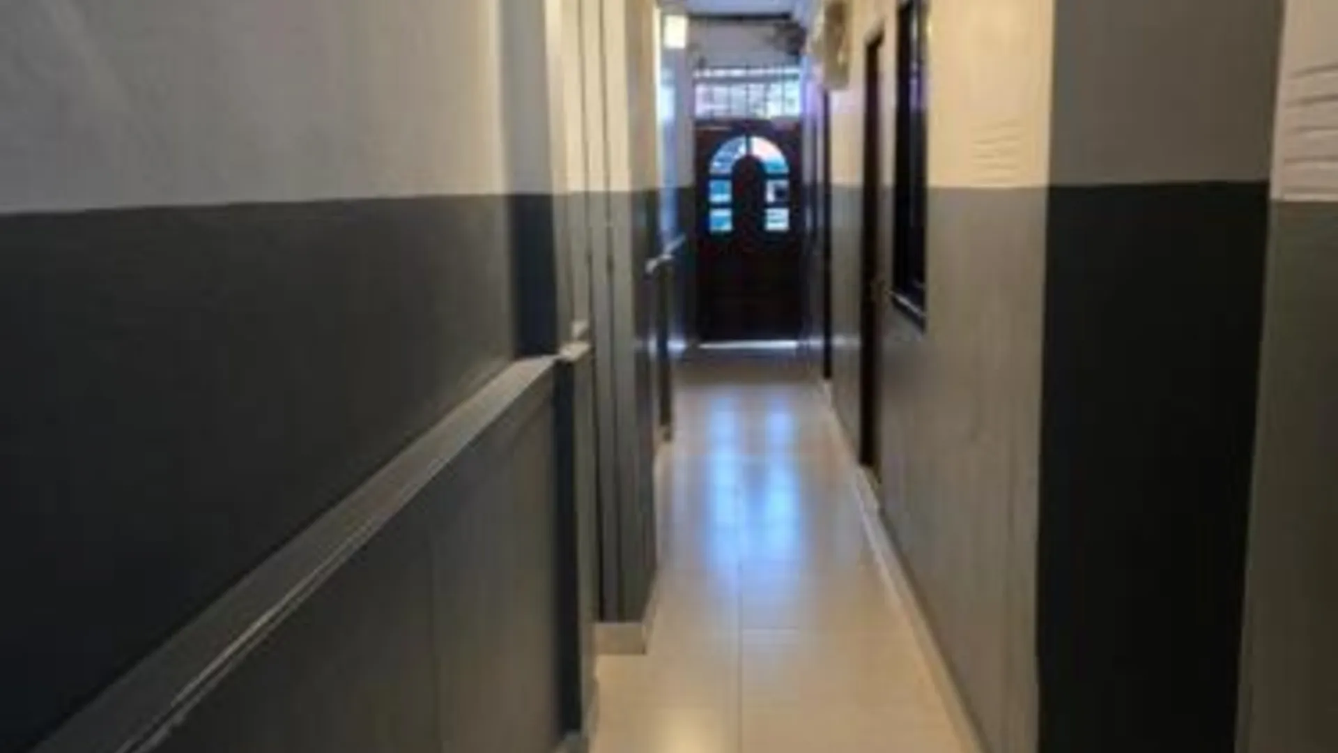 방콕 BEN HOUSE 2성급 싱글룸 외관