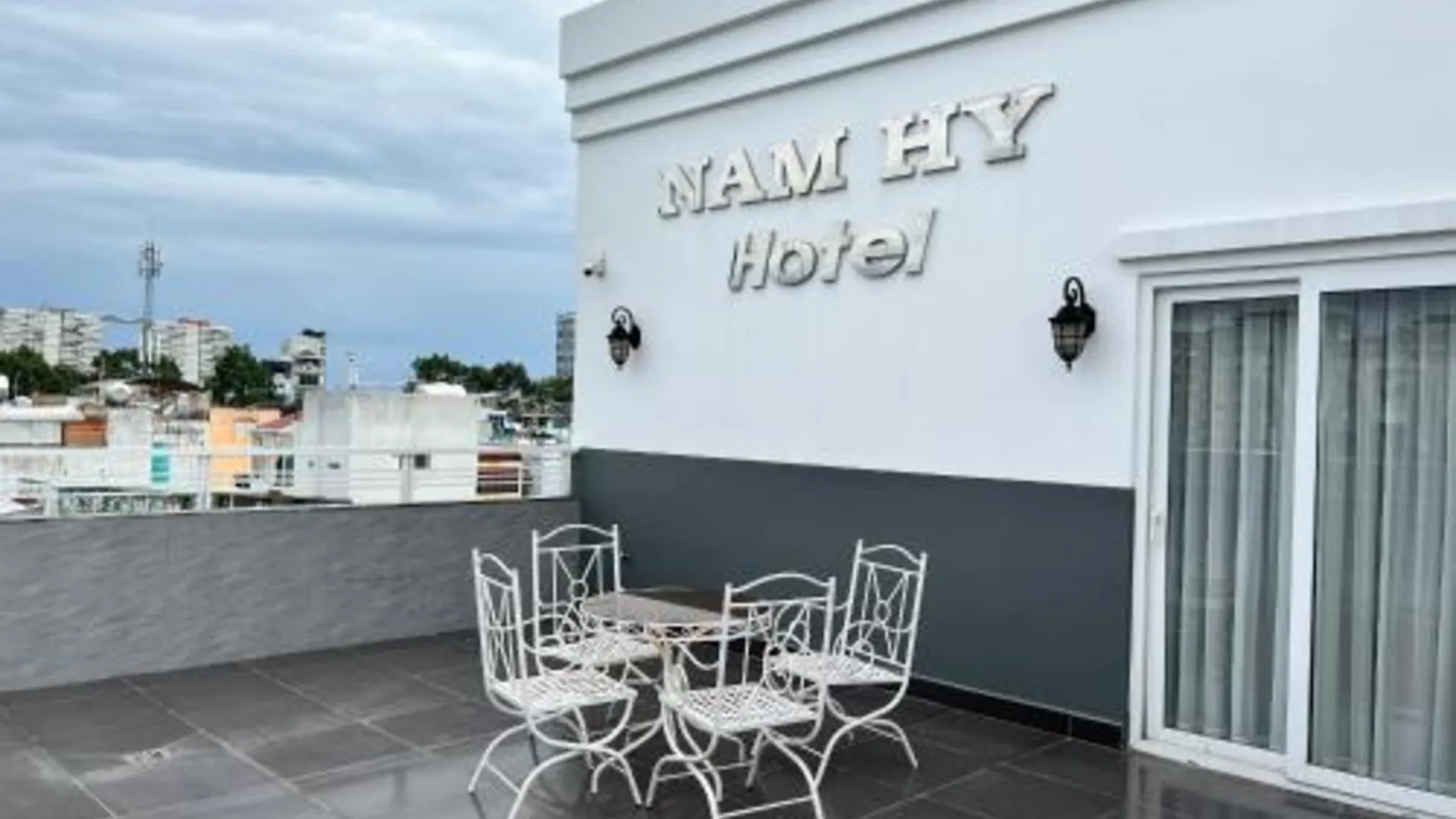 호치민 Nam Hy 1 Hotel 2성급 호텔 전망