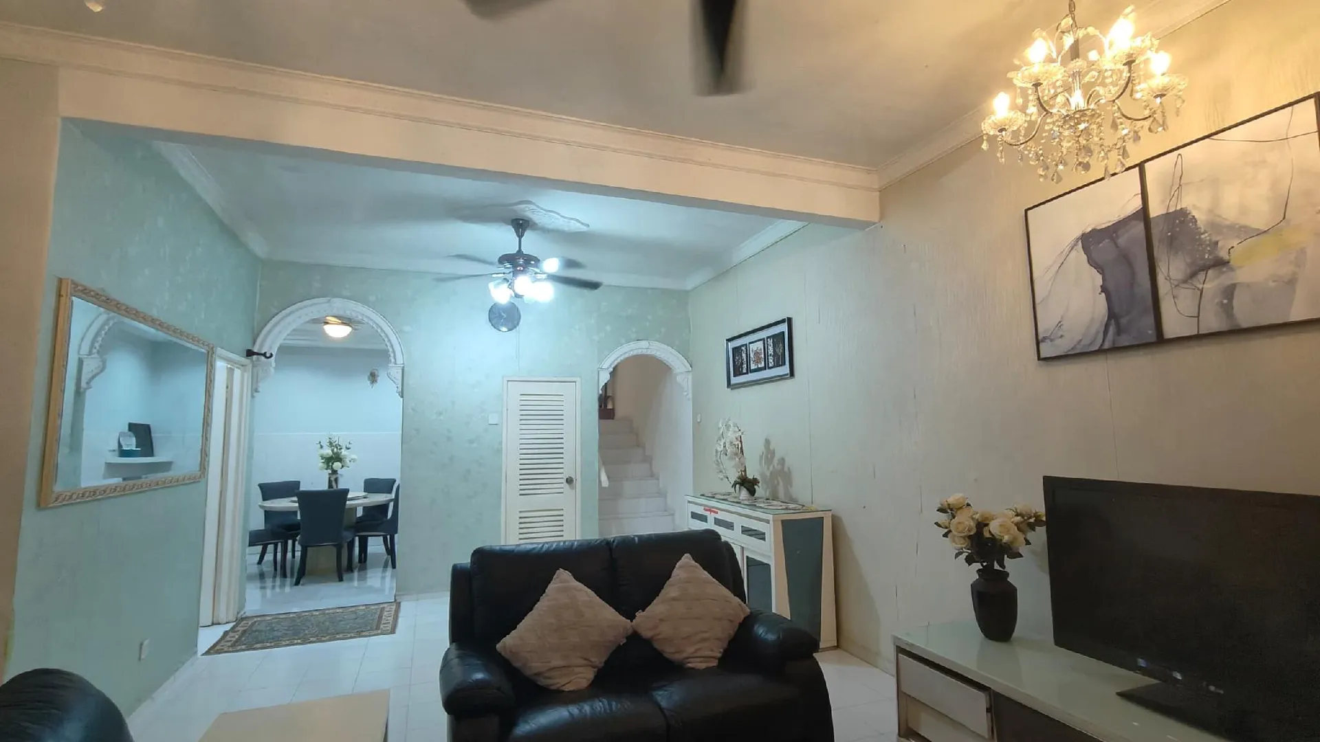 말라카 두리안 퉁갈의 프라이빗 하우스 (215m², 침실 4개, 프라이빗 욕실 3개) 3성급 싱글룸 스위트룸