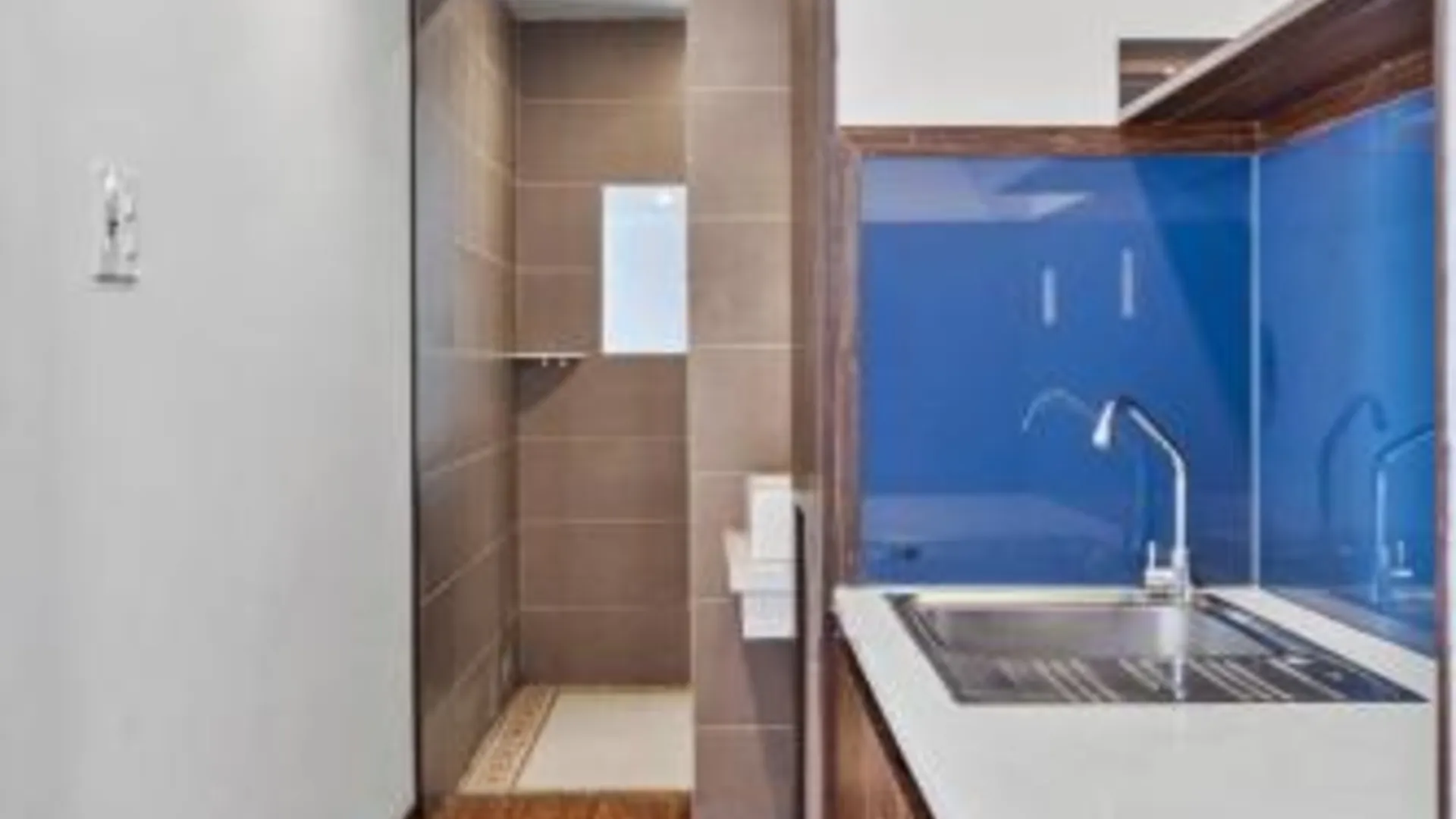 다낭 아미스 호텔 앤 아파트먼트 - 미케 비치까지 50m 호텔 외관