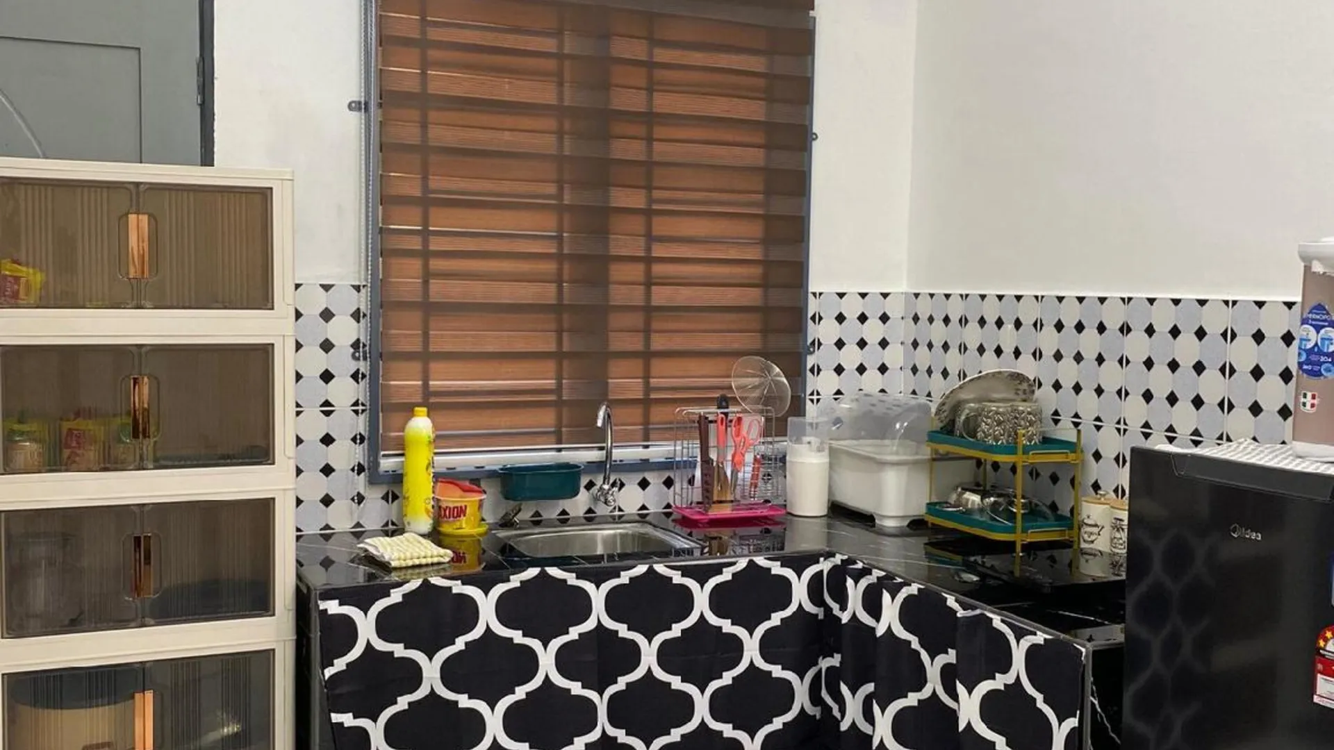 말라카 말라카 시내의 프라이빗 하우스 (m², 침실 2개, 프라이빗 욕실 2개) 3성급 게스트하우스 외관