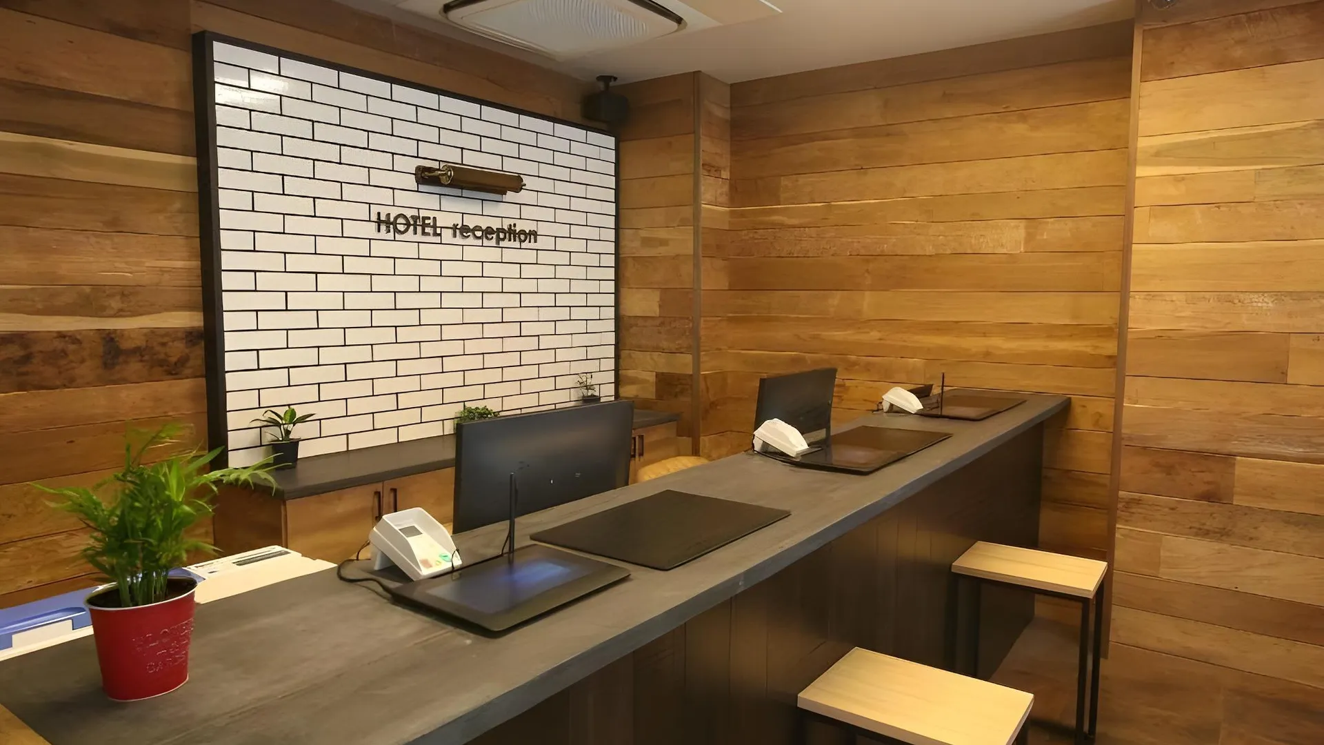 후쿠오카 N33 하카타 스테이션 리버사이드 4성급 호텔 외관