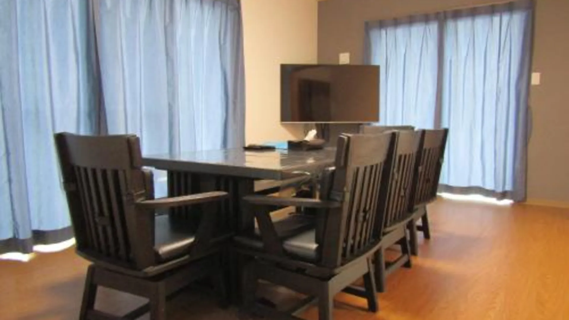 오키나와 본섬 松田テラスB Matsuda Terrace B 4성급 싱글룸 수영장