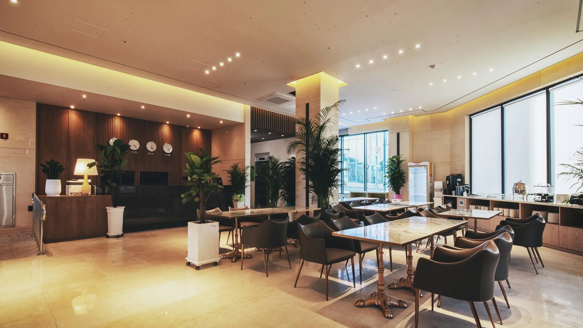 경산시 더랜드호텔 하양점 호텔 로비