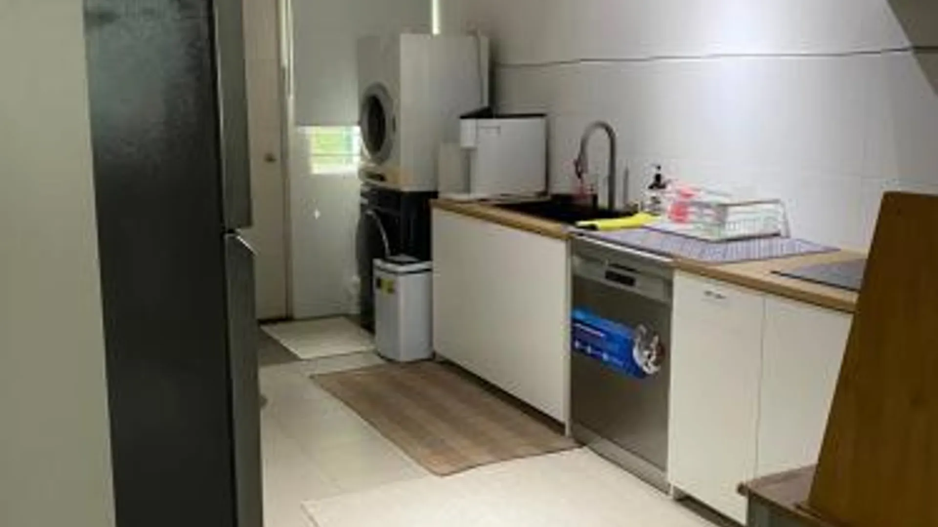 바투 아랑 바투 아랑의 프라이빗 하우스 (m², 침실 3개, 프라이빗 욕실 3개) 3성급 게스트하우스 외관