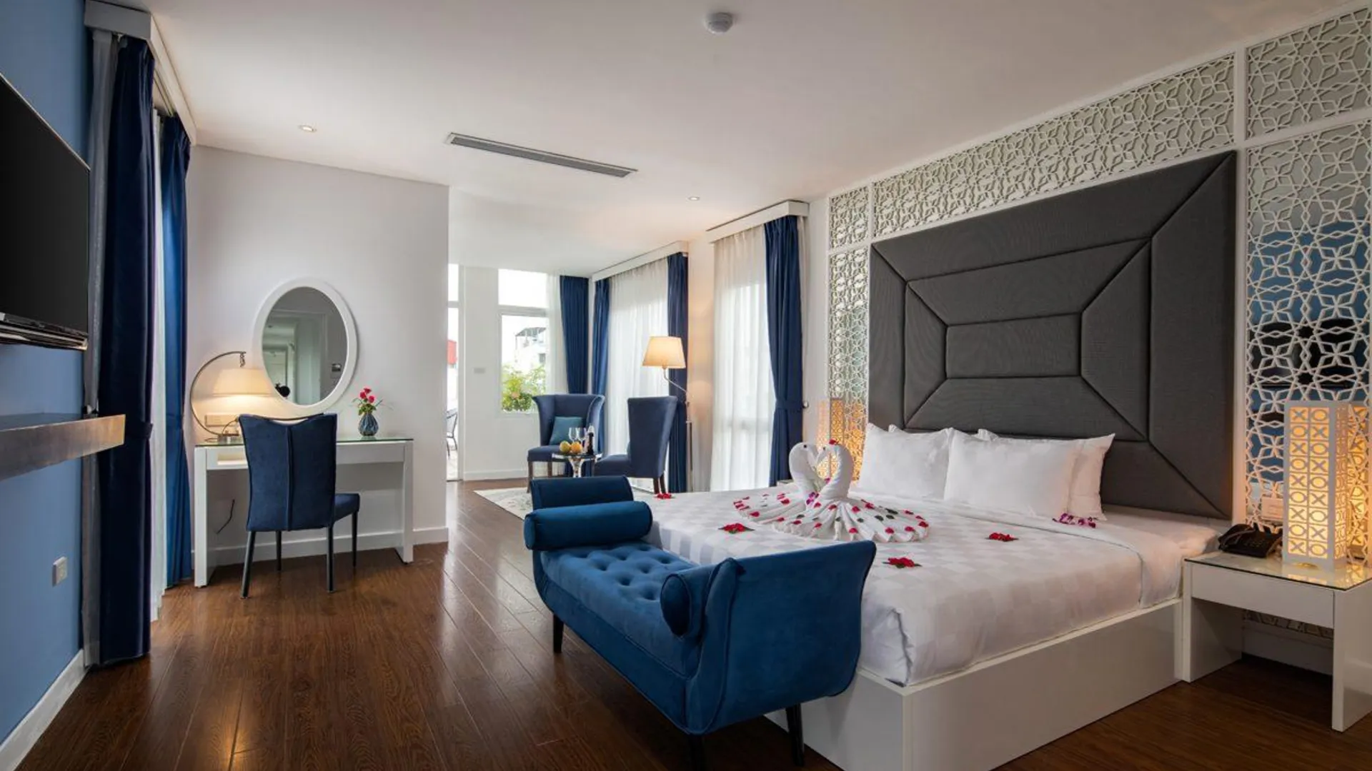 하노이 Le Petit Prince Lakeside hotel & rooftop bar 5성급 호텔 스위트룸