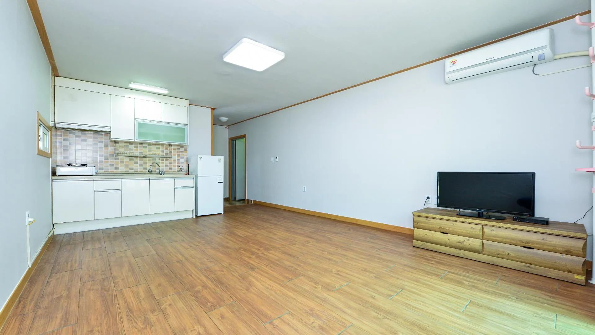 가평 가평 봉미산계곡예당펜션 1성급 게스트하우스 스위트룸