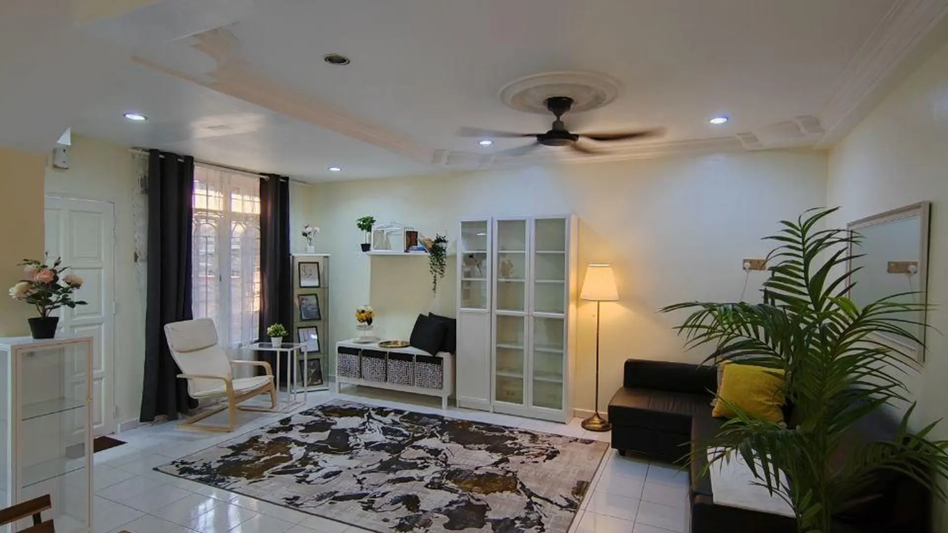 말라카 바투 베렌담의 프라이빗 하우스 (2400m², 침실 4개, 프라이빗 욕실 3개) 3성급 싱글룸 객실