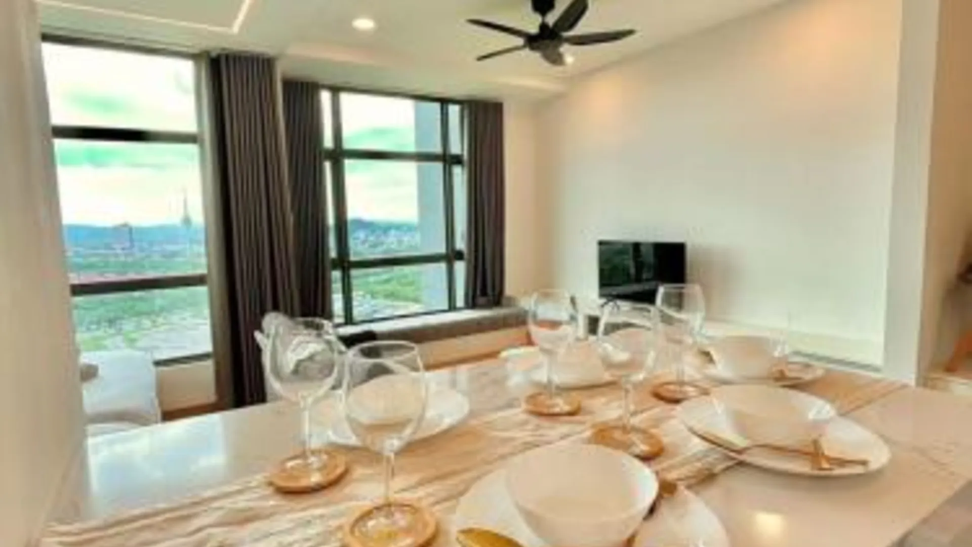 쿠안탄 임페리움 레지던스 콴탄 씨뷰 5성급 호텔 외관