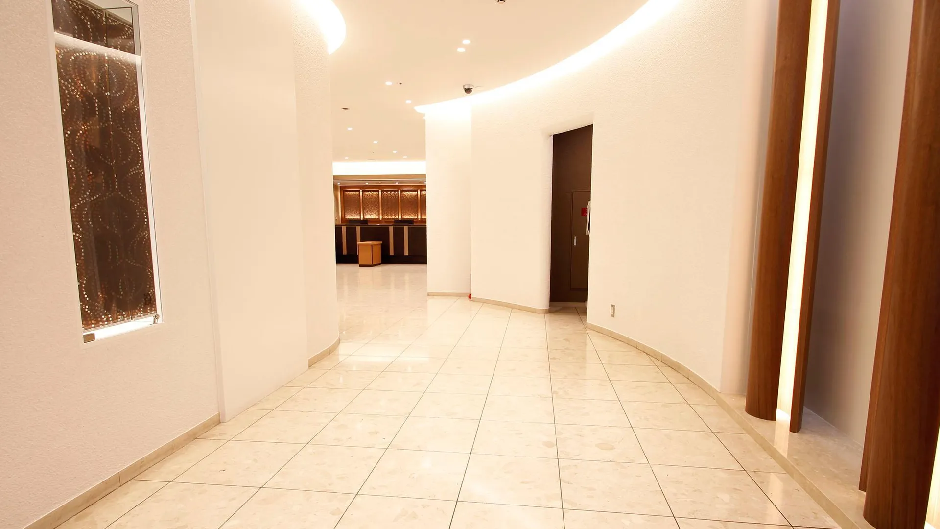 오사카 하톤 호텔 신사이바시 3성급 호텔 수영장