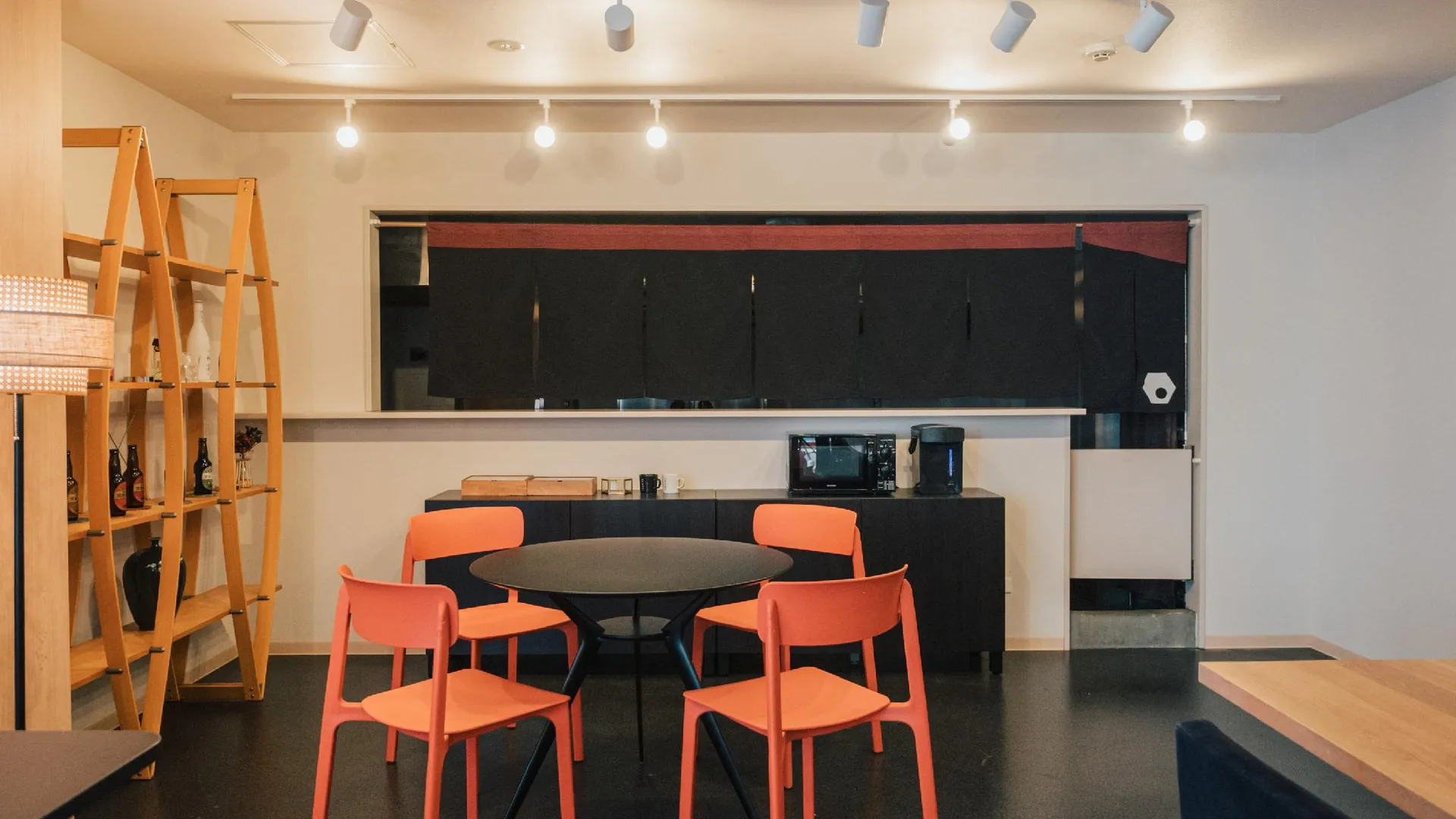 교토 칸세이 교토 하치조 3성급 호텔 레스토랑