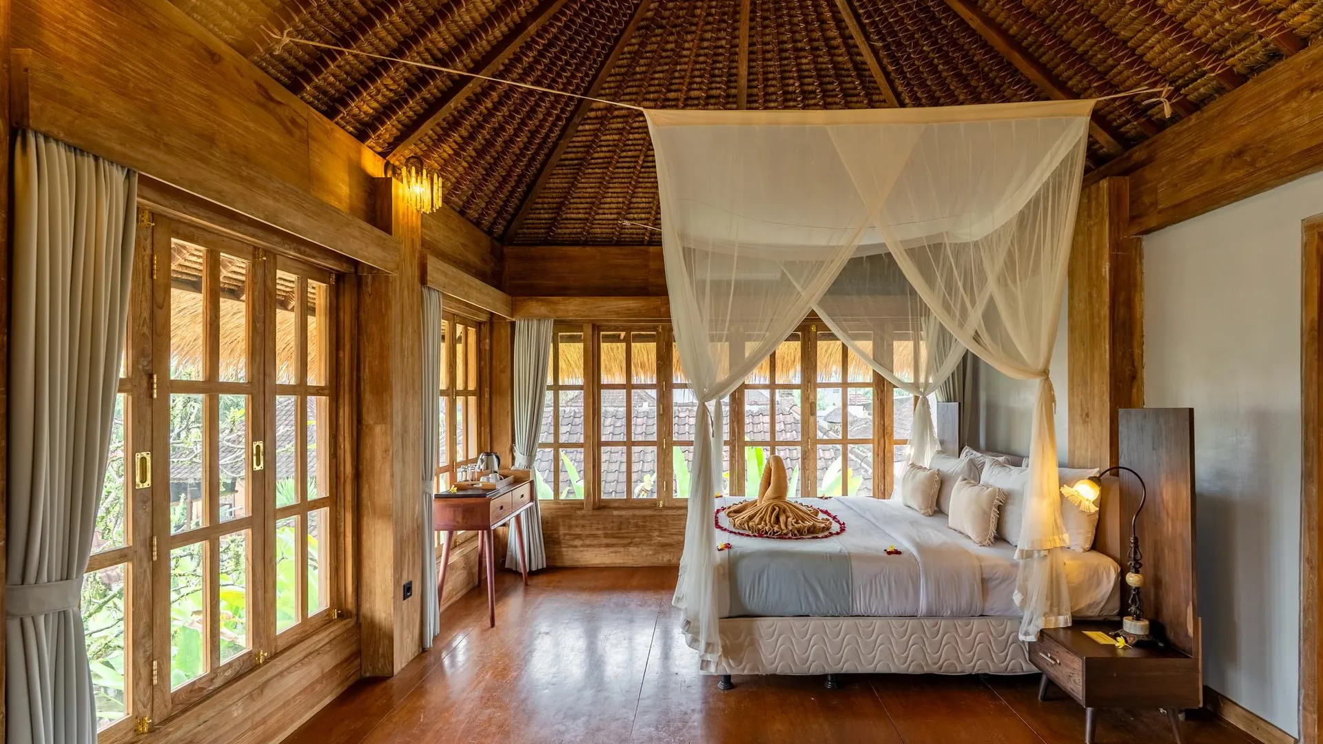 발리 로카사리 리트리트 3성급 호텔 스위트룸