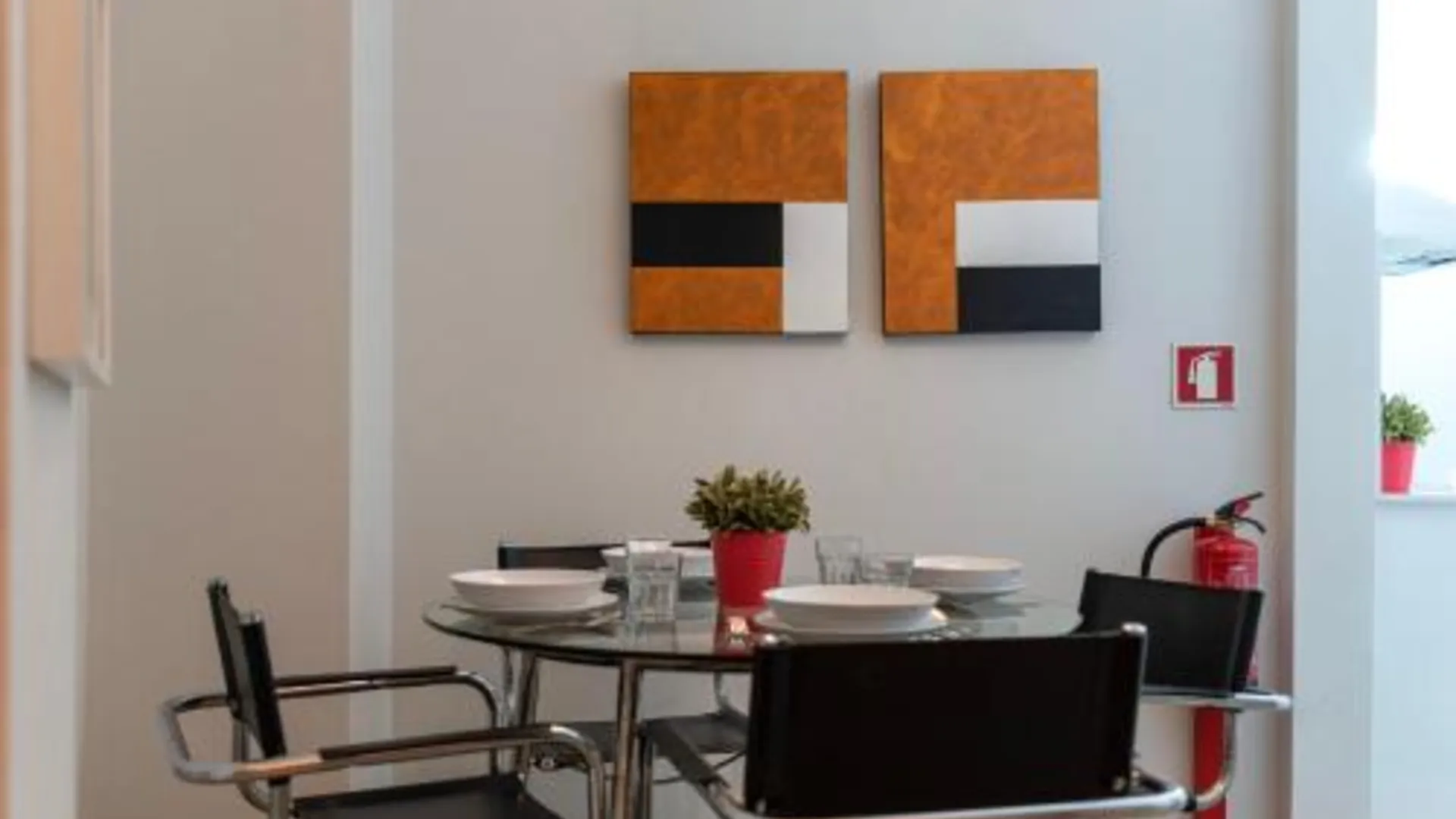 포르투 BmyGuest - Santa Catarina Downtown Apartment 3성급 싱글룸 수영장