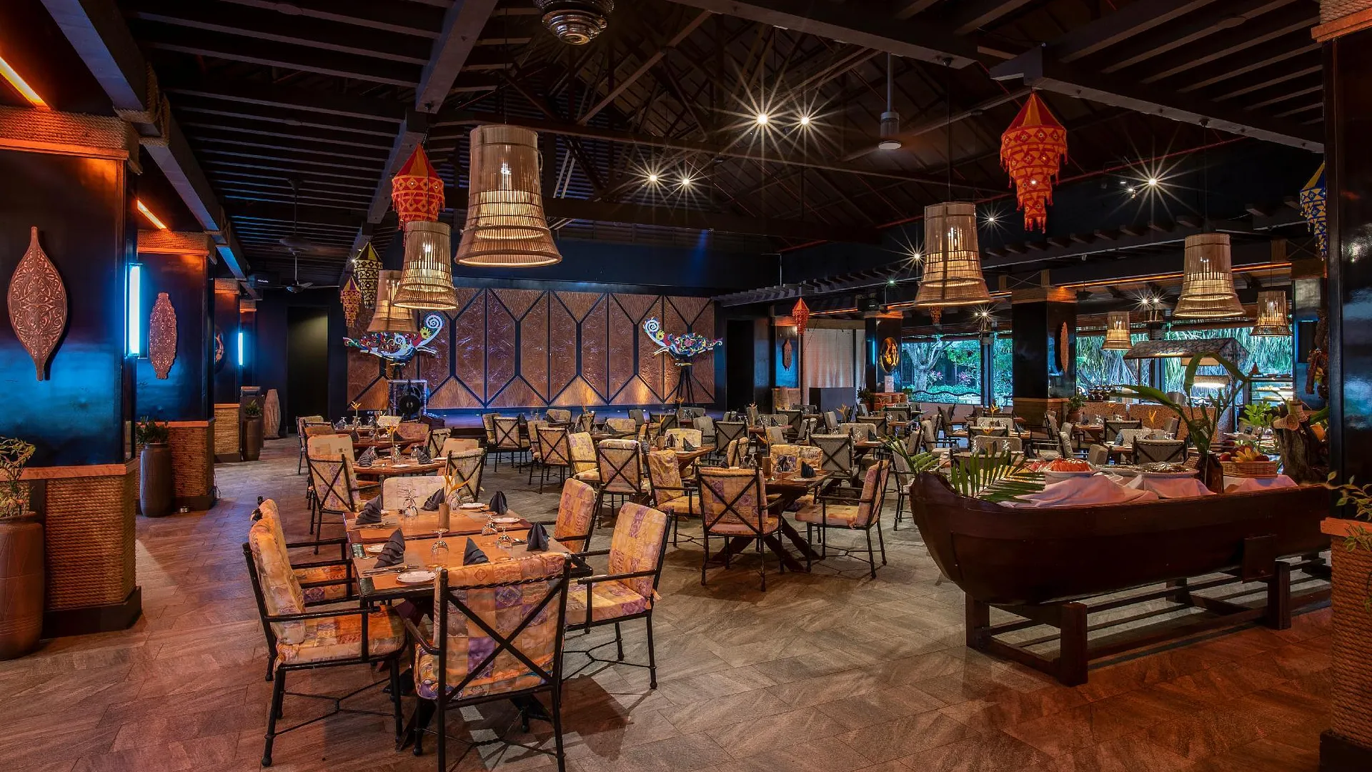 코타키나발루 넥서스 리조트 앤 스파 카람부나이 4성급 호텔 객실