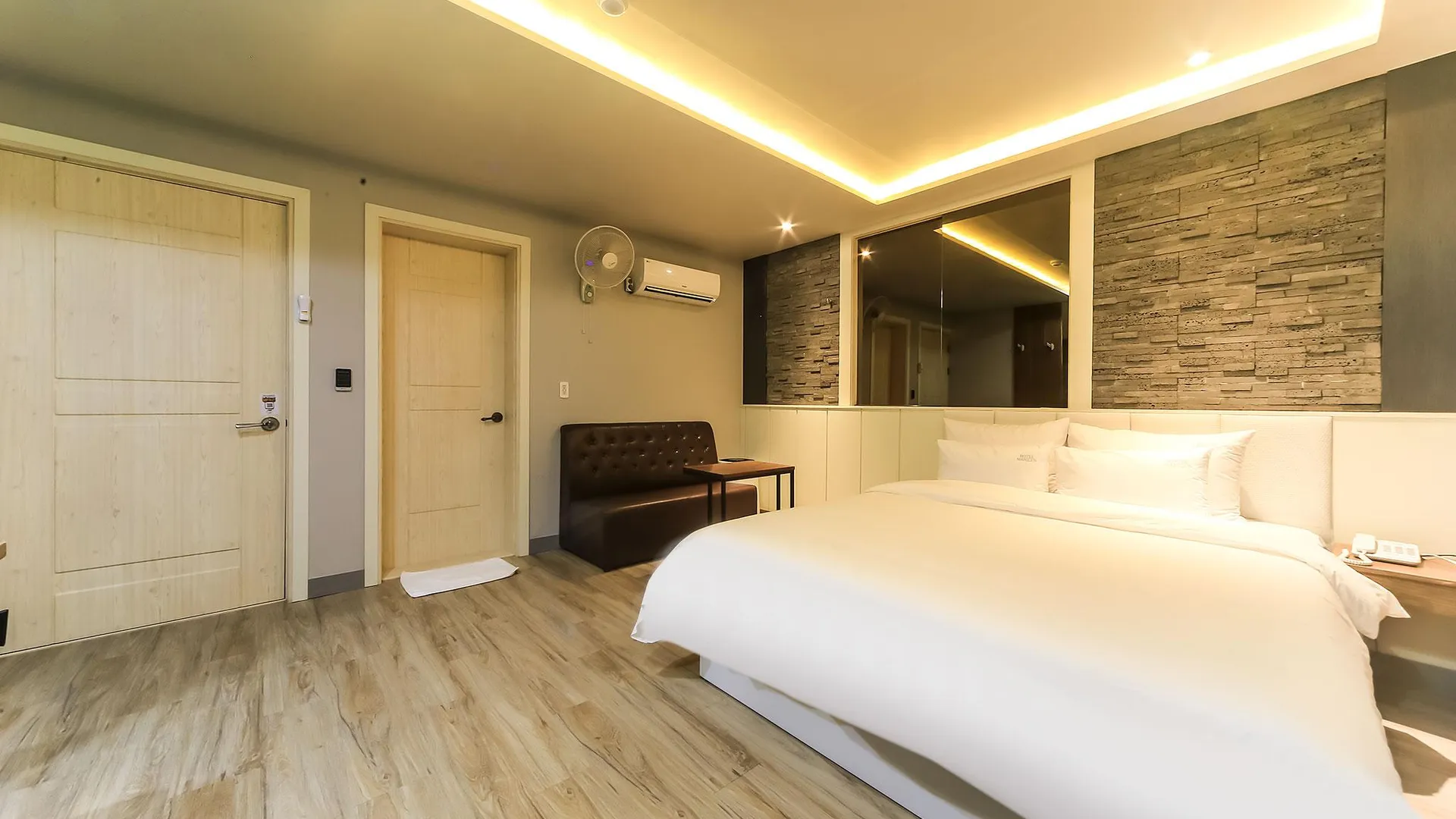 울산 울산 신정동 마릴린 3성급 호텔 스위트룸