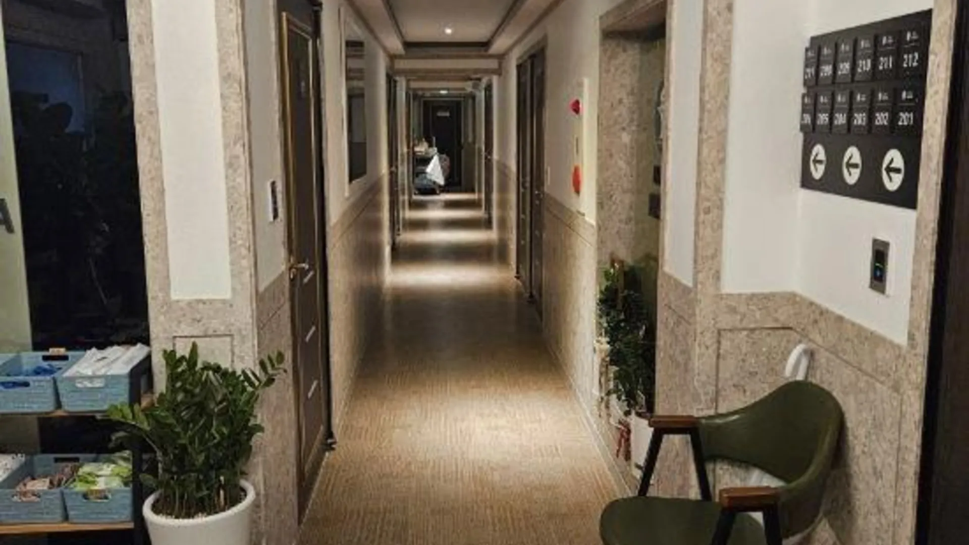 서울 PRADA HOTEL 호텔 외관