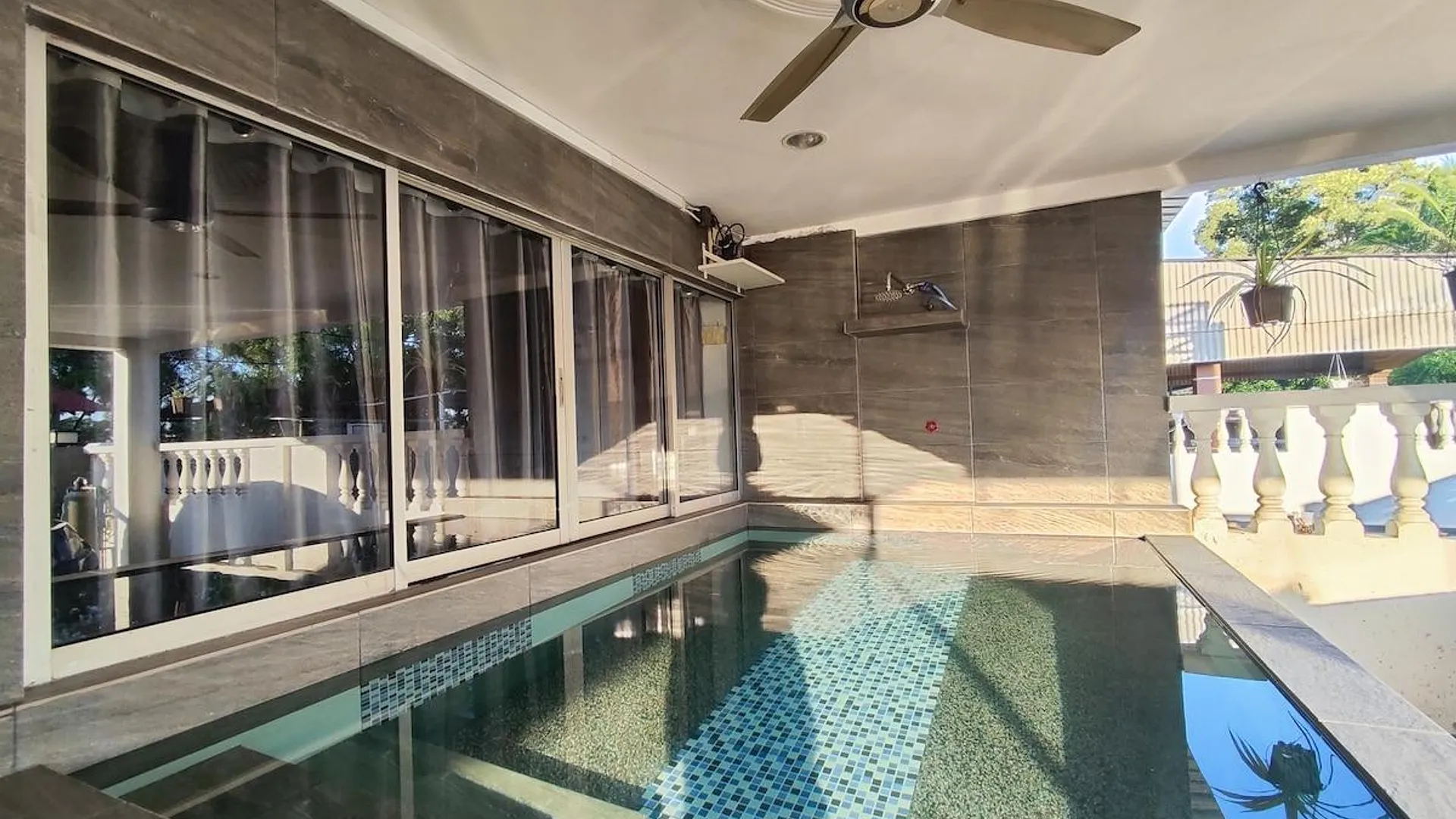 포트 딕슨 타만 투아 바투의 프라이빗 하우스 (m², 침실 4개, 프라이빗 욕실 3개) 3성급 싱글룸 로비