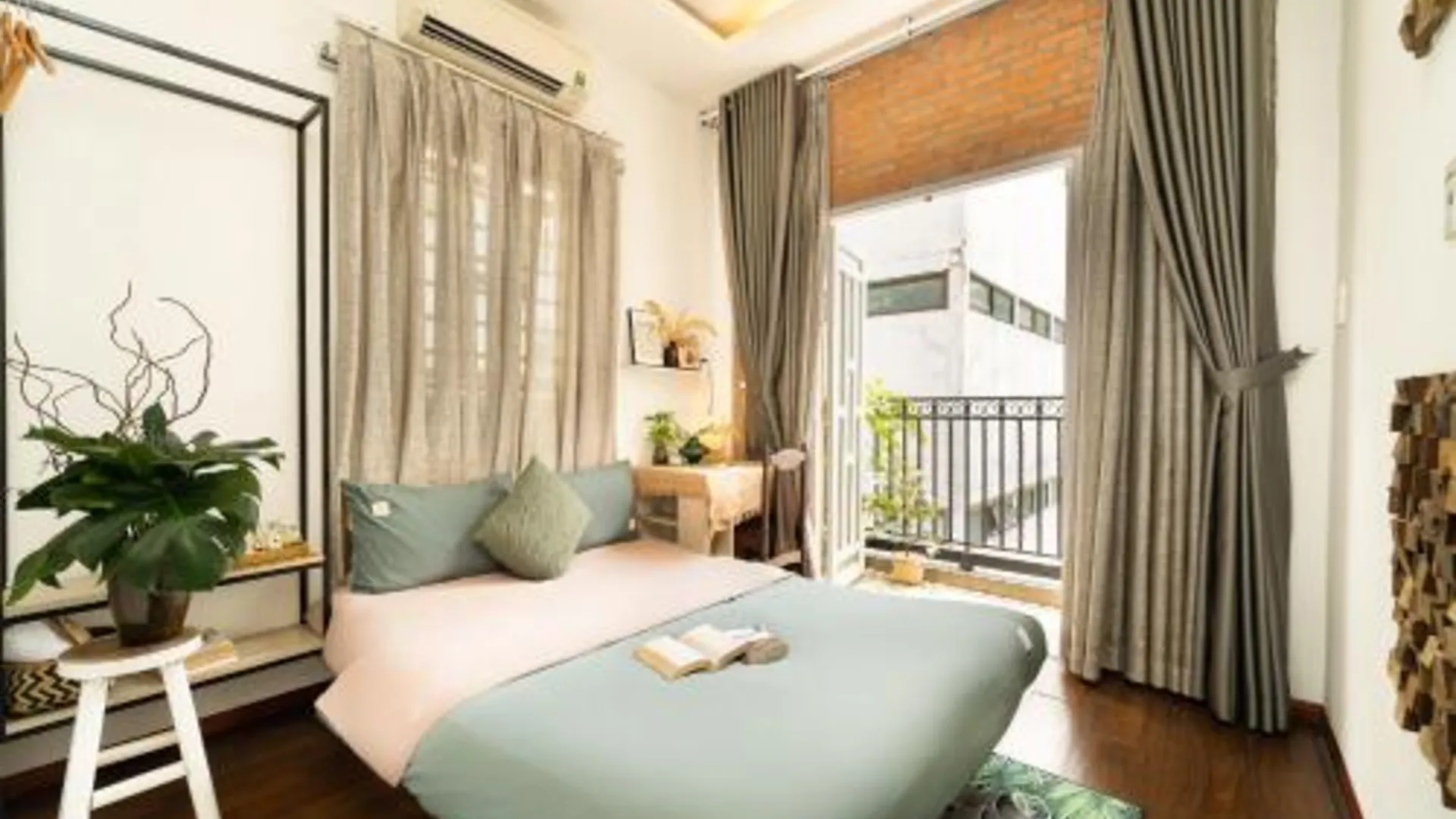 호치민 캑터스랜드 홈스테이 쩐흥다오 3성급 게스트하우스 스위트룸