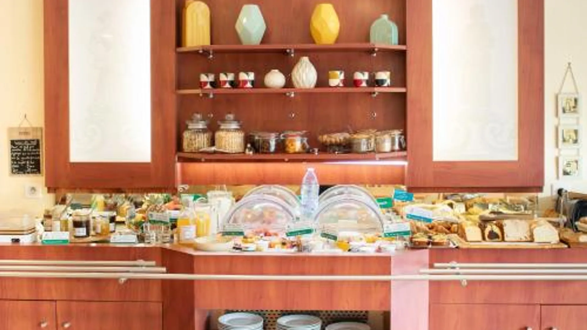 돈느망 상 마메 Brit Hotel Chateaudun 3성급 호텔 전망