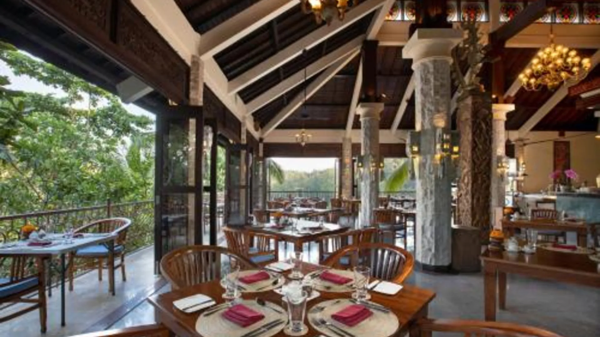 발리 아융 리조트 우붓 5성급 호텔 스위트룸