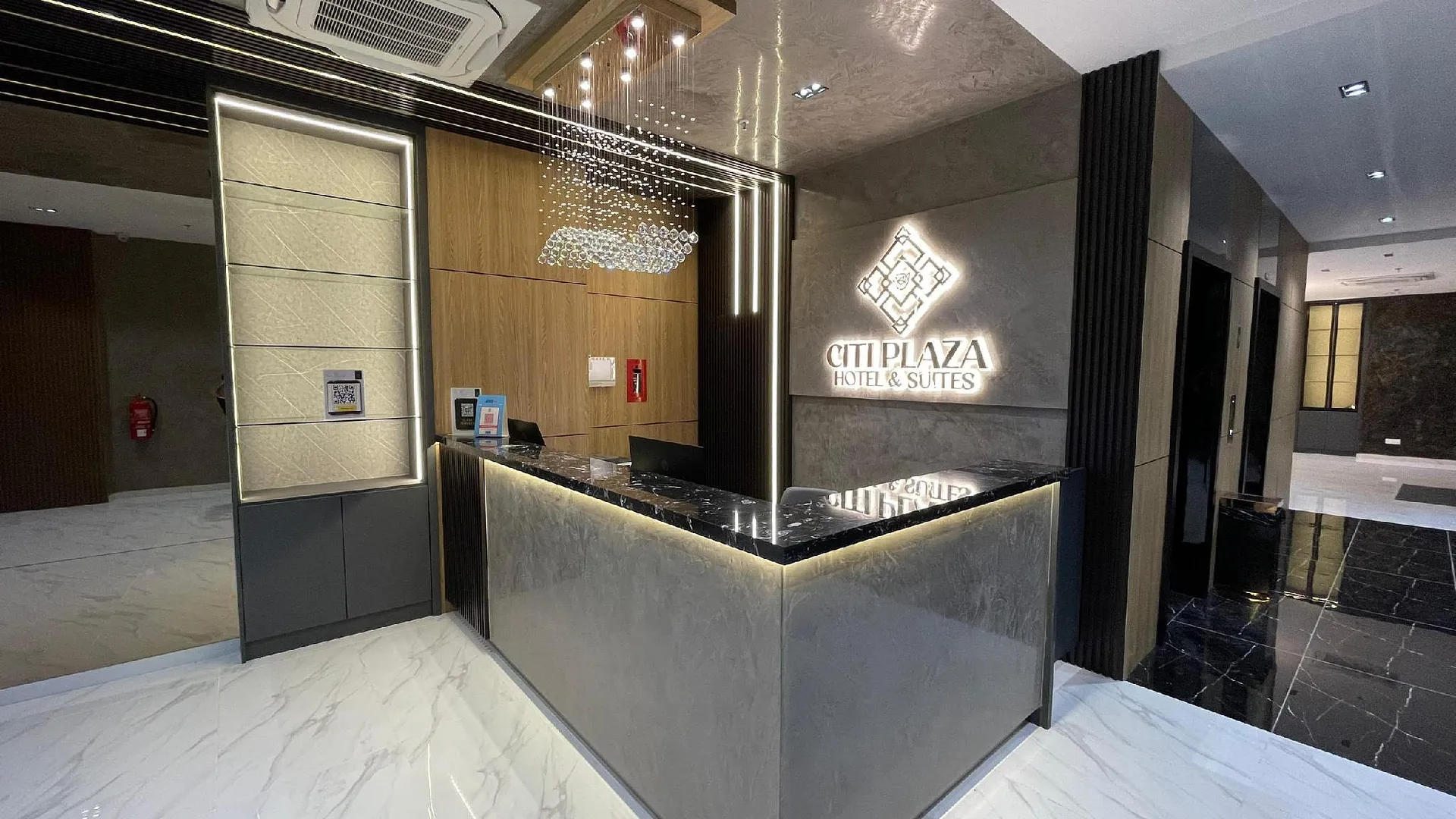 쿠알라테렝가누 DJ 시티 플라자 호텔 앤 스위트 호텔 레스토랑