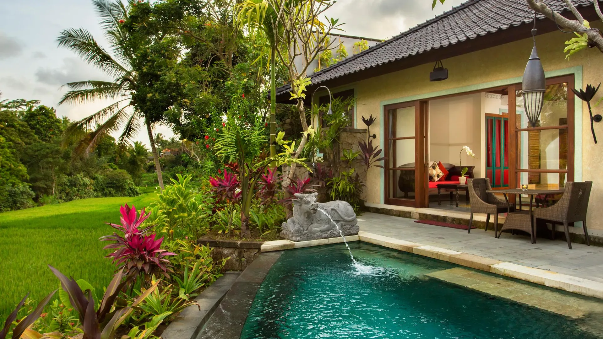 발리 디와라카 더 로열 빌라 4성급 호텔 외관