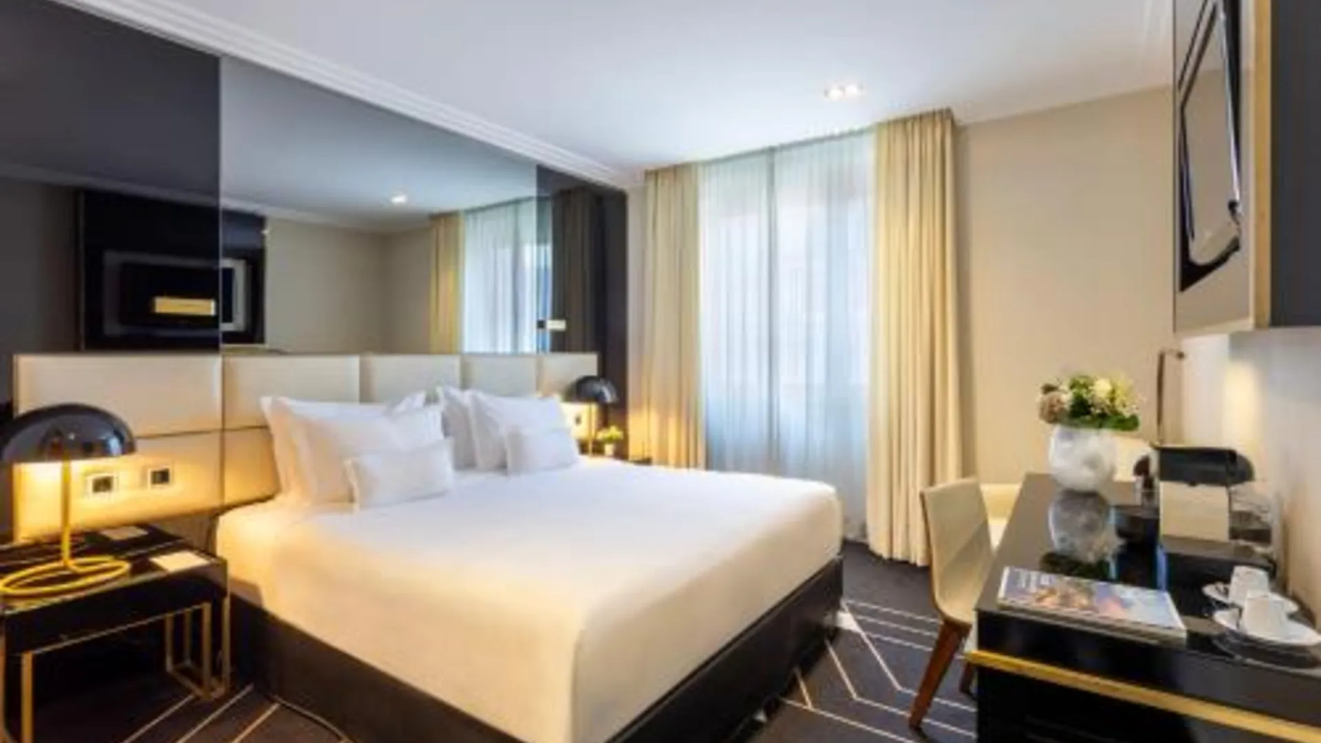 리스본 알티스 아베니다 호텔 5성급 호텔 스위트룸