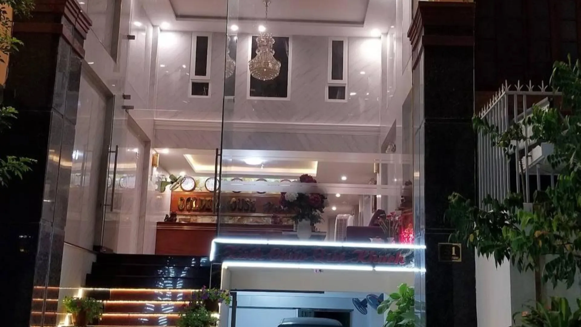 다낭 골든 하우스 호텔 2성급 호텔 외관