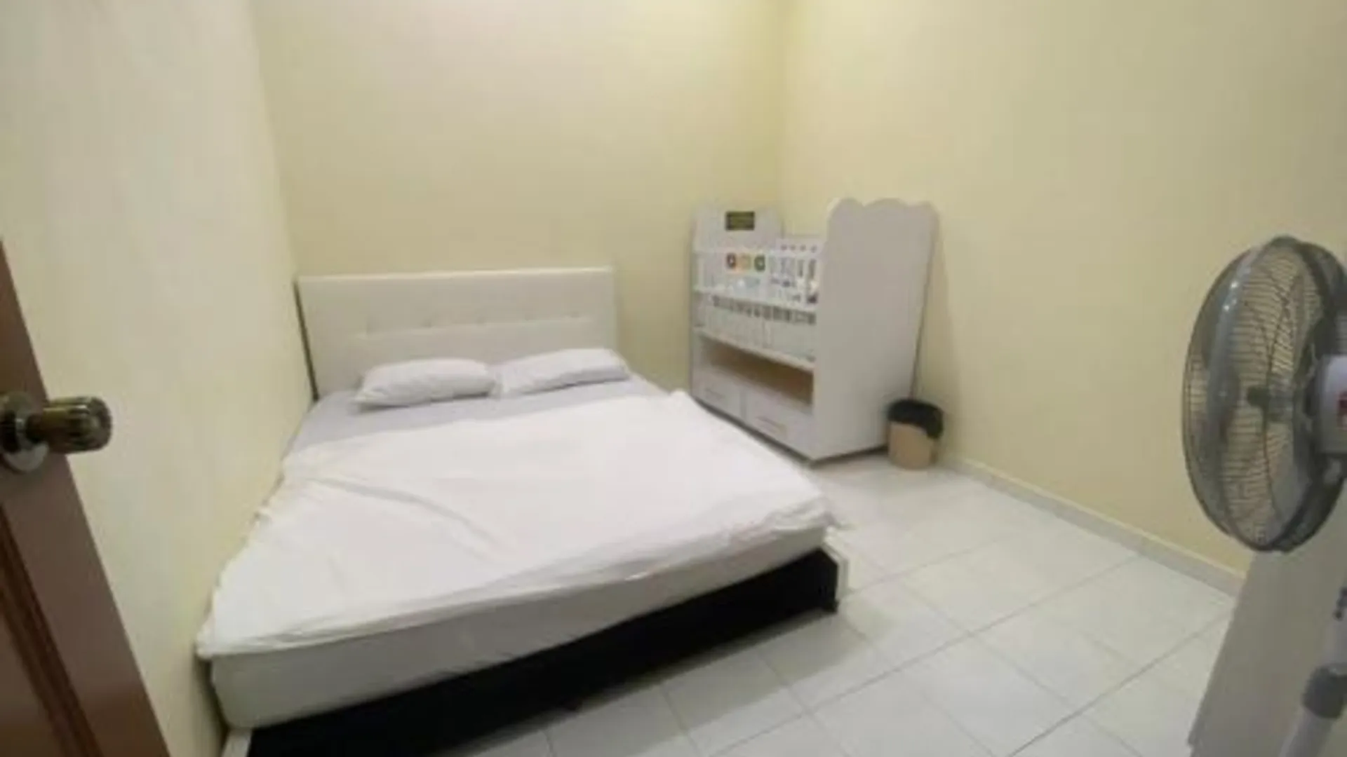 말라카 말라카 시내의 프라이빗 하우스 (m², 침실 3개, 프라이빗 욕실 1개) 2성급 게스트하우스 부대시설