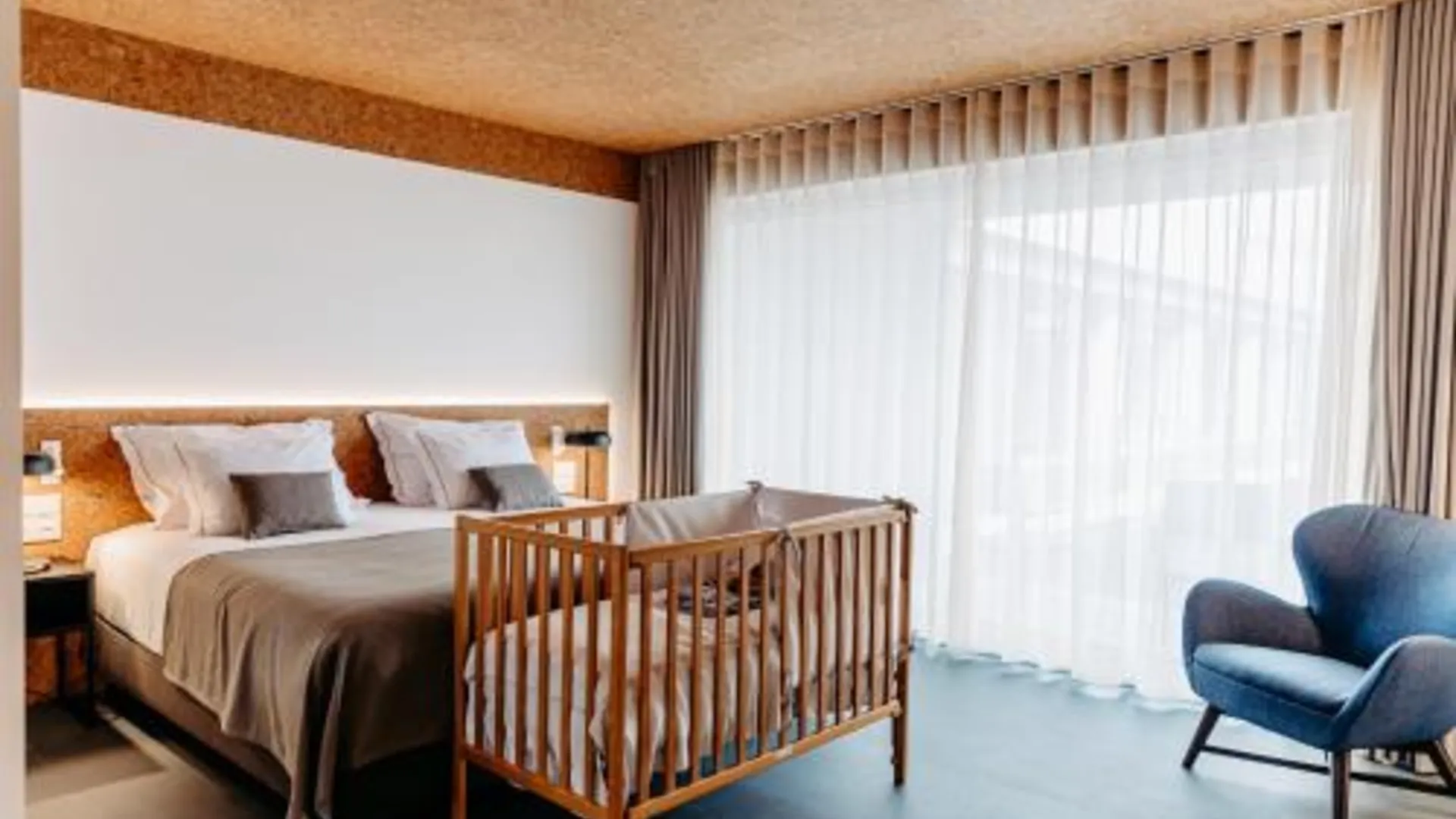 폰타 델가다 Canadiano Urban Nature Hotel 3성급 호텔 스위트룸