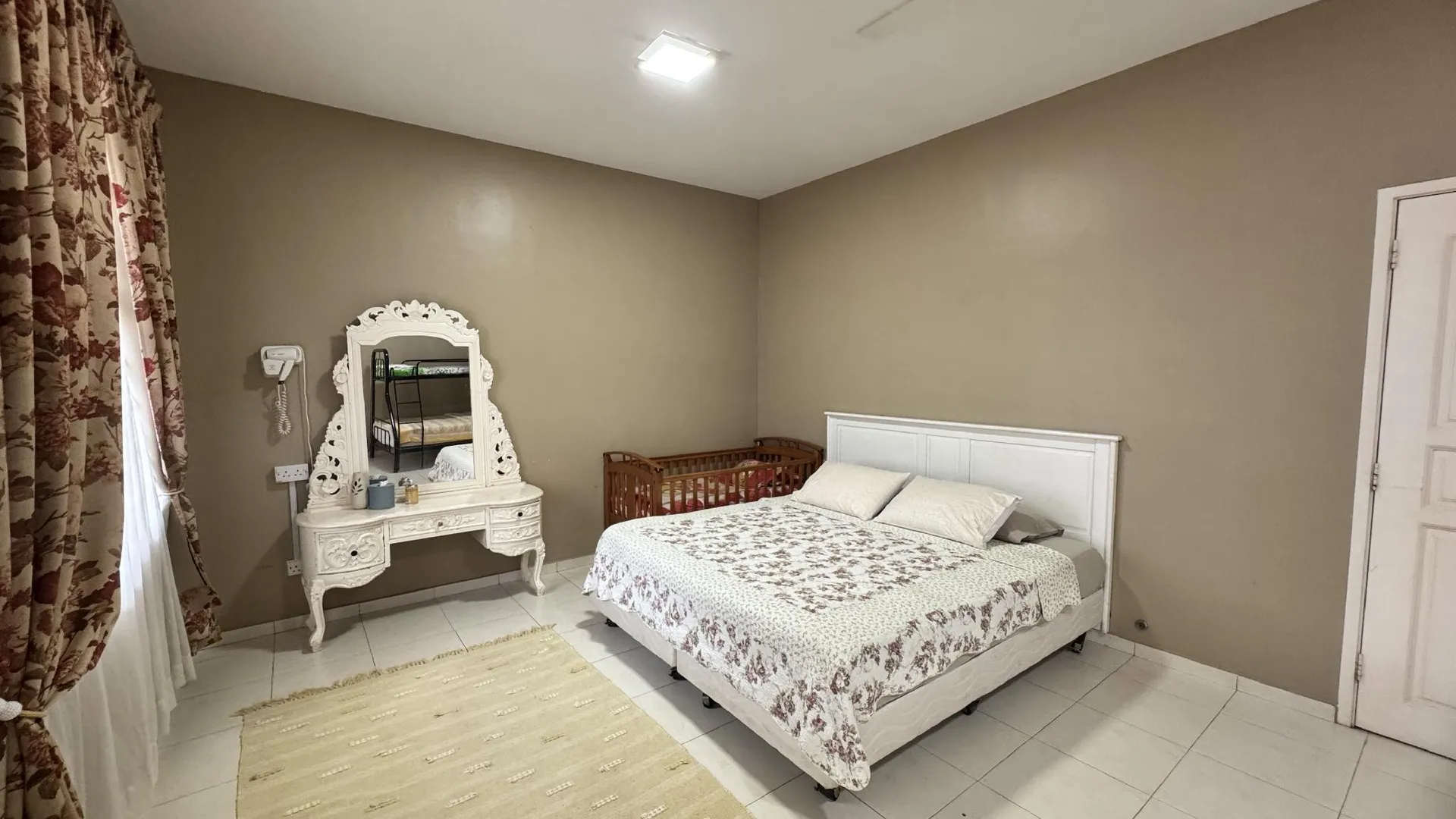 말라카 말라카 시내의 프라이빗 하우스 (3800m², 침실 4개, 프라이빗 욕실 4개) 4성급 싱글룸 스위트룸