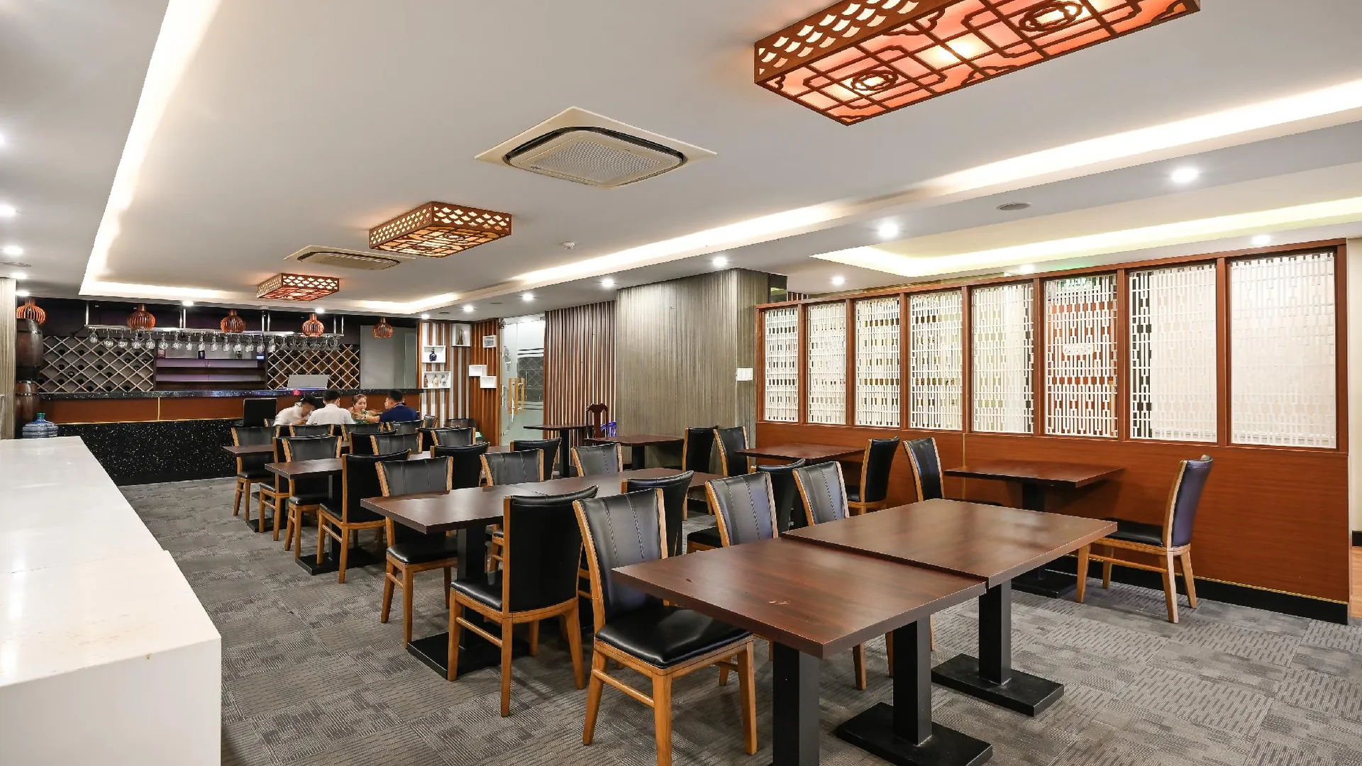 호치민 선샤인 에어포트 호텔 4성급 호텔 외관