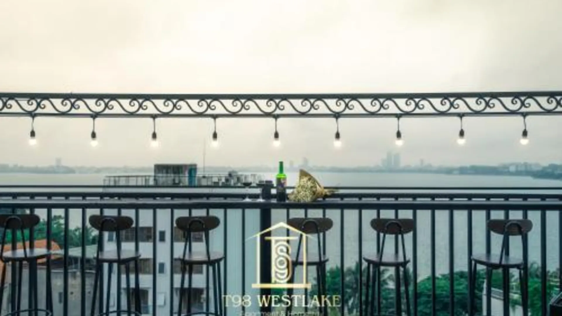 하노이 T98 웨스트레이크 트릭사이 - 타이호 센터 레이크뷰 4성급 호텔 객실