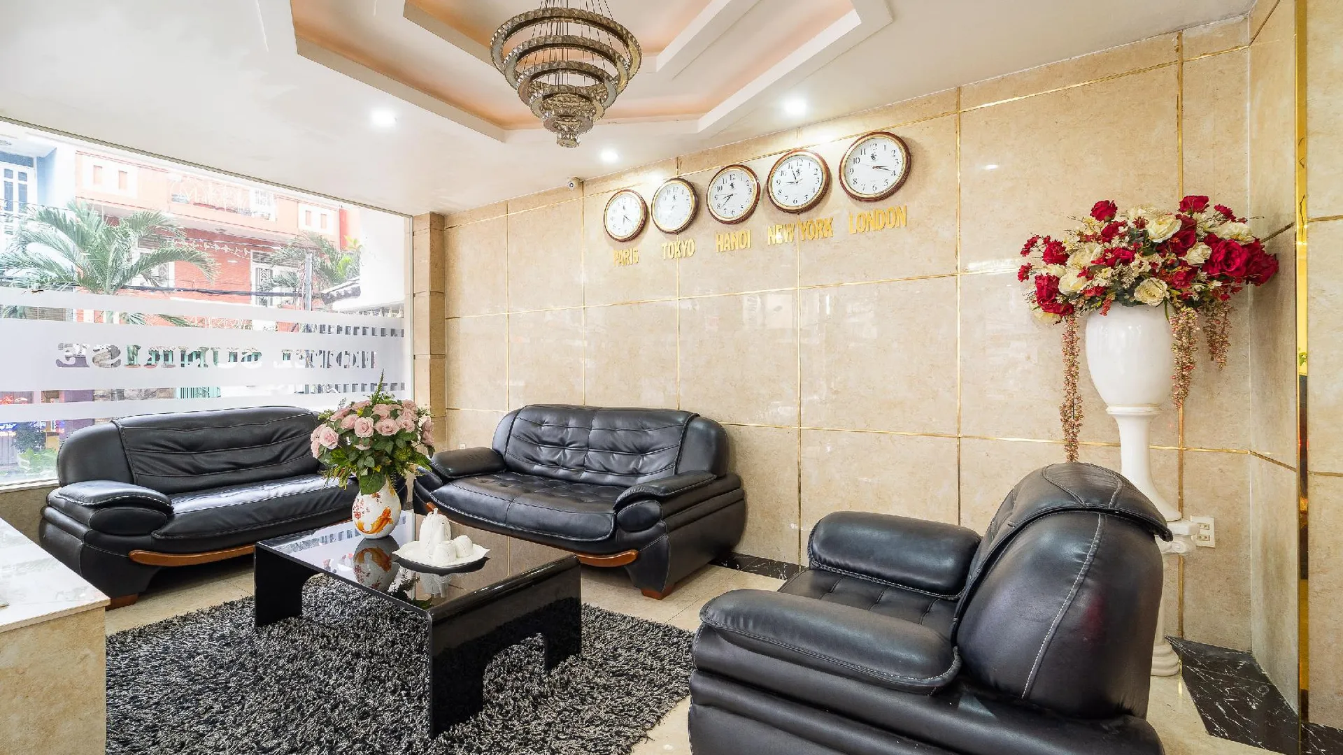 호치민 컬렉션 오 선라이즈 호텔 쭝선 롯데마트 근처 3성급 호텔 객실