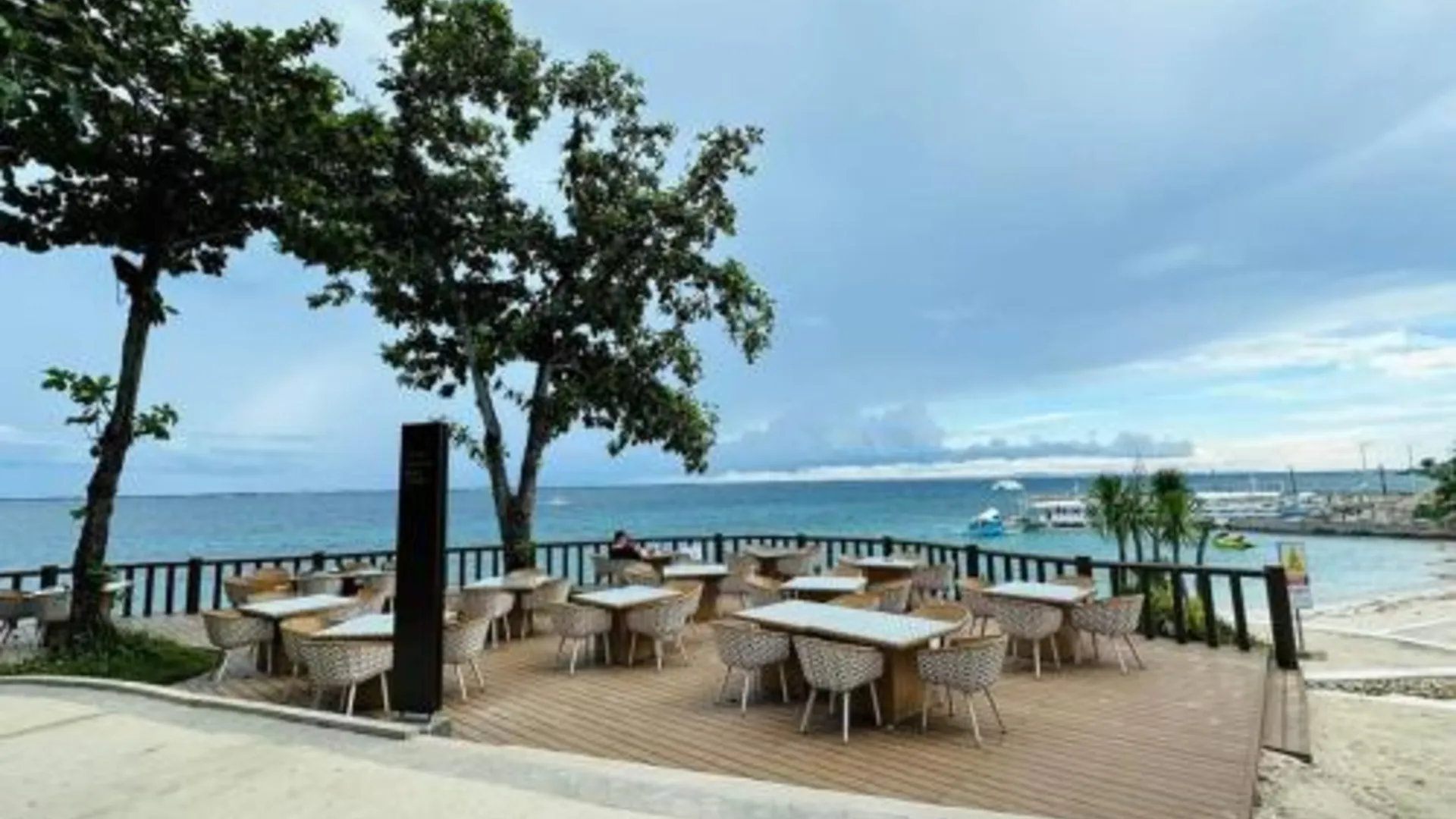 세부 막탄 뉴타운 비치 콘도 2성급 게스트하우스 레스토랑