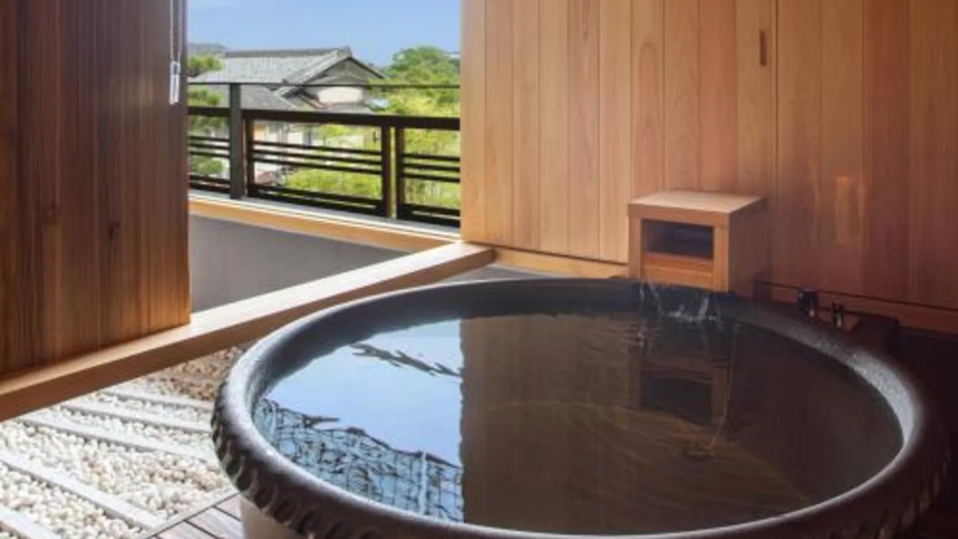 교토 란게츠 4성급 호텔 외관