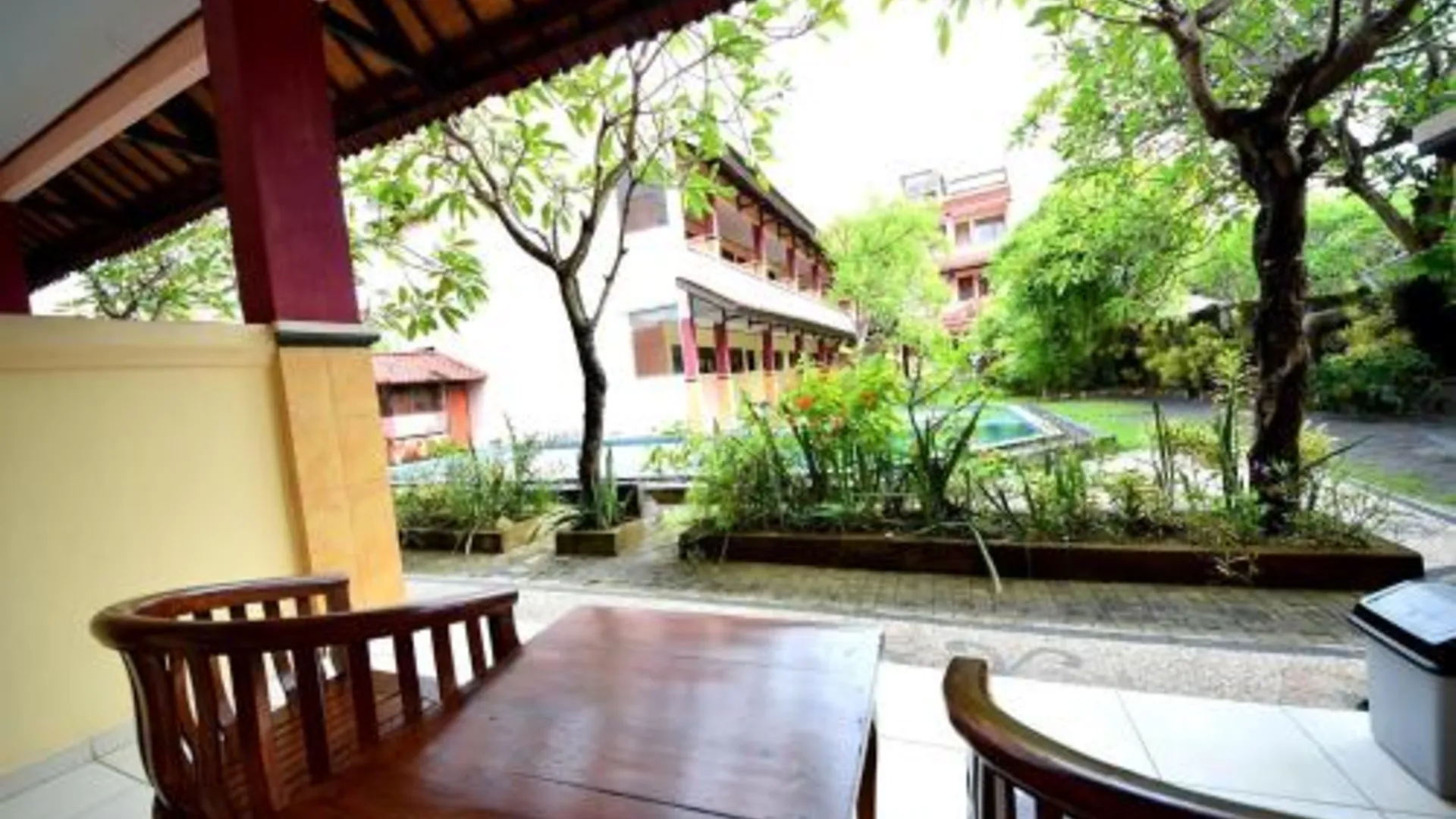 발리 셀레브베스트 쿠타 3성급 게스트하우스 전망