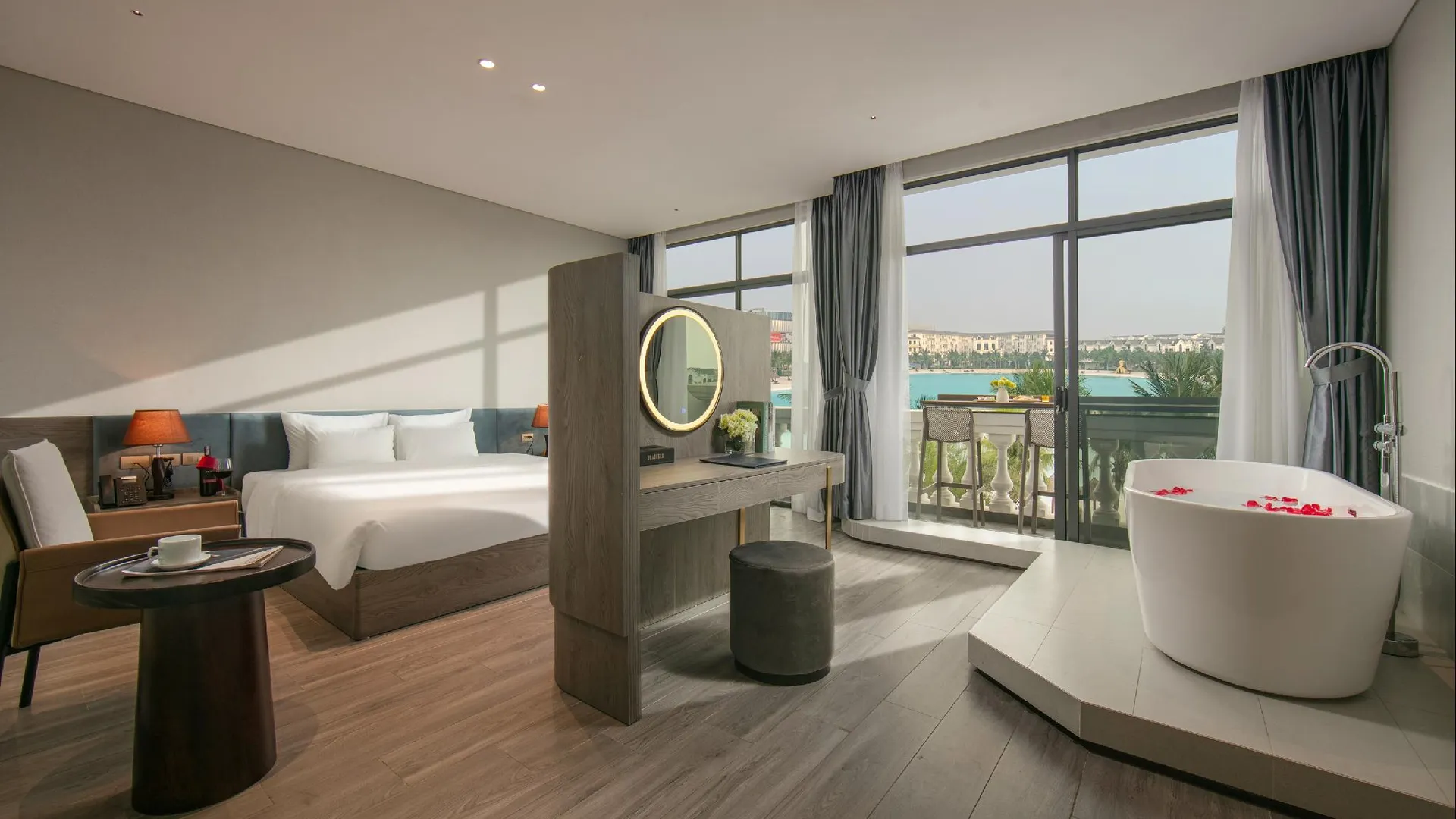 하노이 PCA 호텔 2 - 빈홈즈 오션파크 3성급 호텔 스위트룸