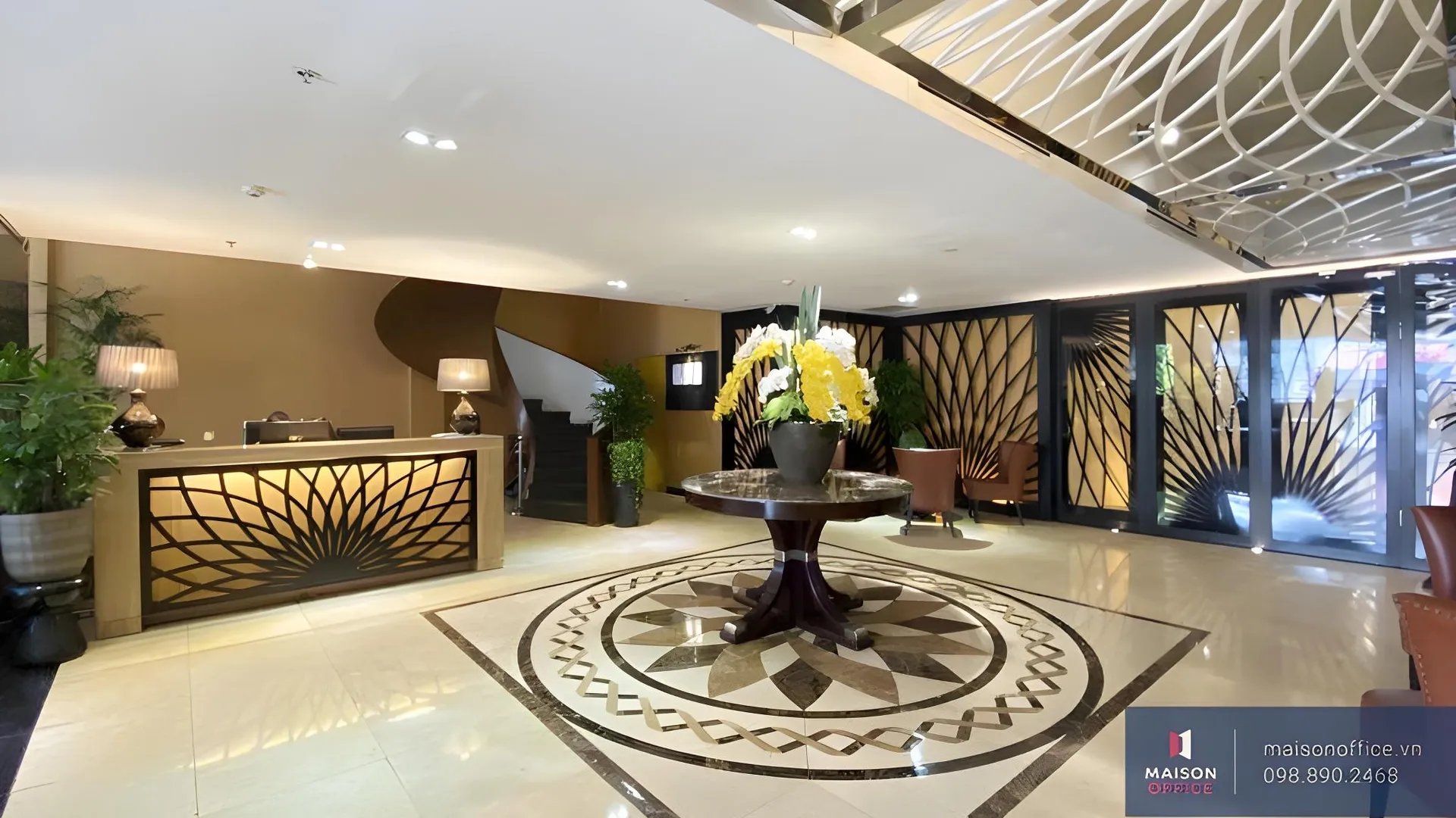 호치민 1군의 프라이빗 하우스 (80m², 침실 2개, 프라이빗 욕실 1개) 4성급 싱글룸 외관