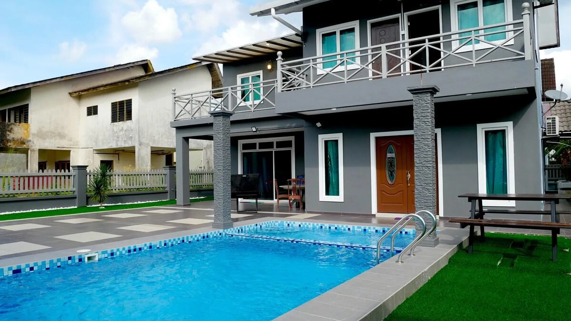 포트 딕슨 시 루사의 방갈로 (1500m², 침실 5개, 프라이빗 욕실 3개) 3성급 싱글룸 레스토랑