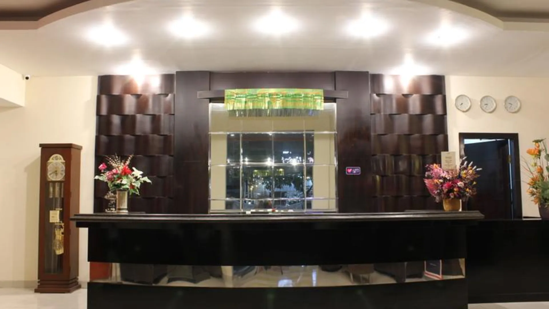 마카사르 오요 424 아시아 호텔 2성급 호텔 객실